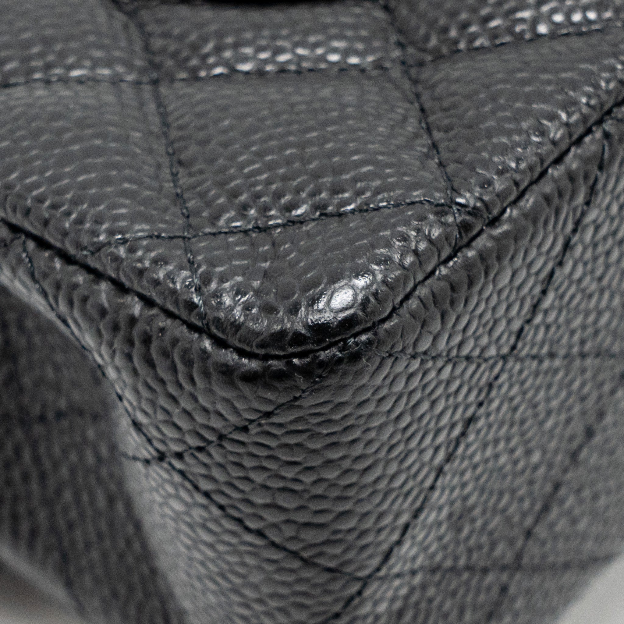 CHANEL SMALL CLASSIC DOUBLE FLAP BAG CAVIAR BLACK GHW (MICROCHIP)