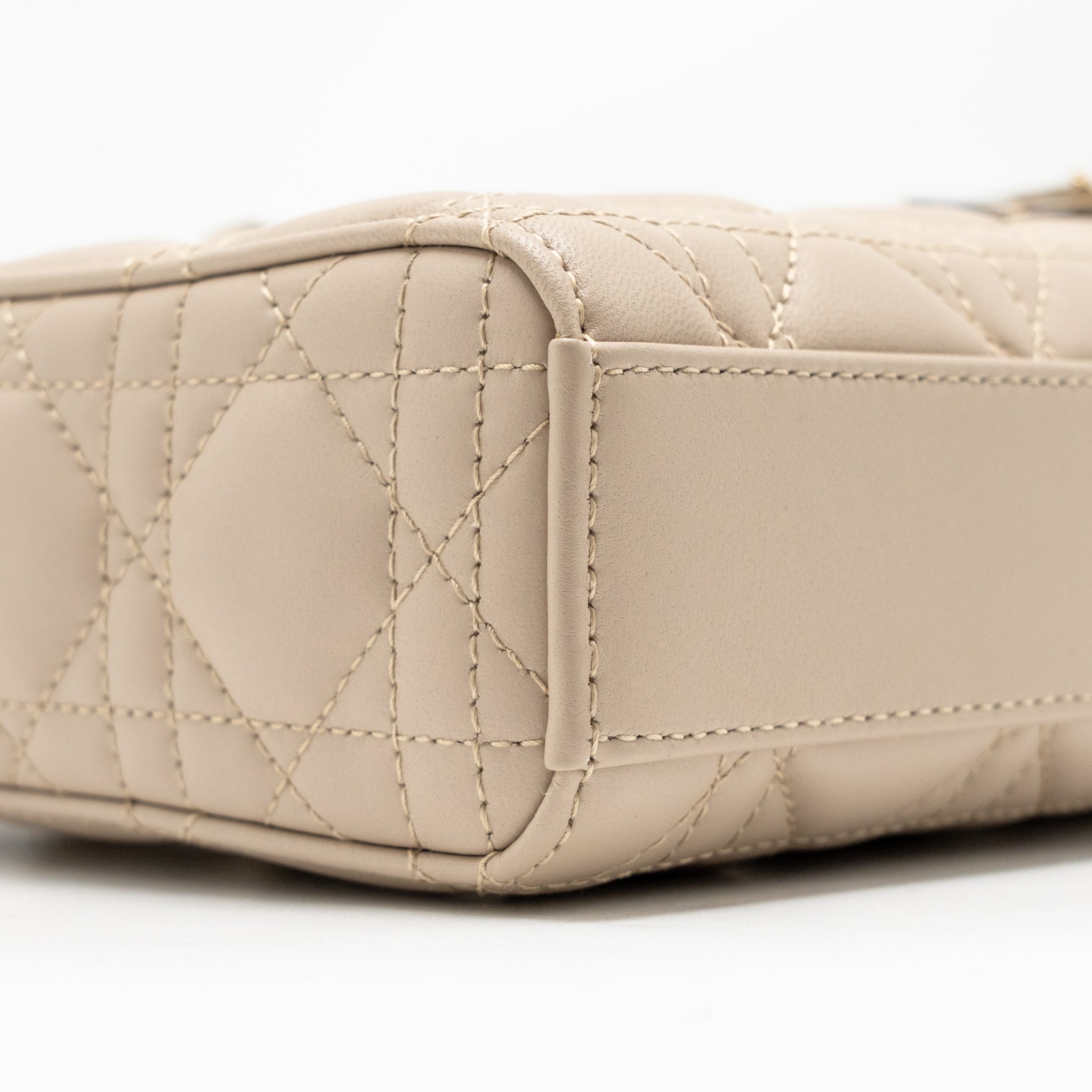DIOR MEDIUM LADY D-JOY BAG CANNAGE LAMBSKIN POWDER BEIGE LGHW