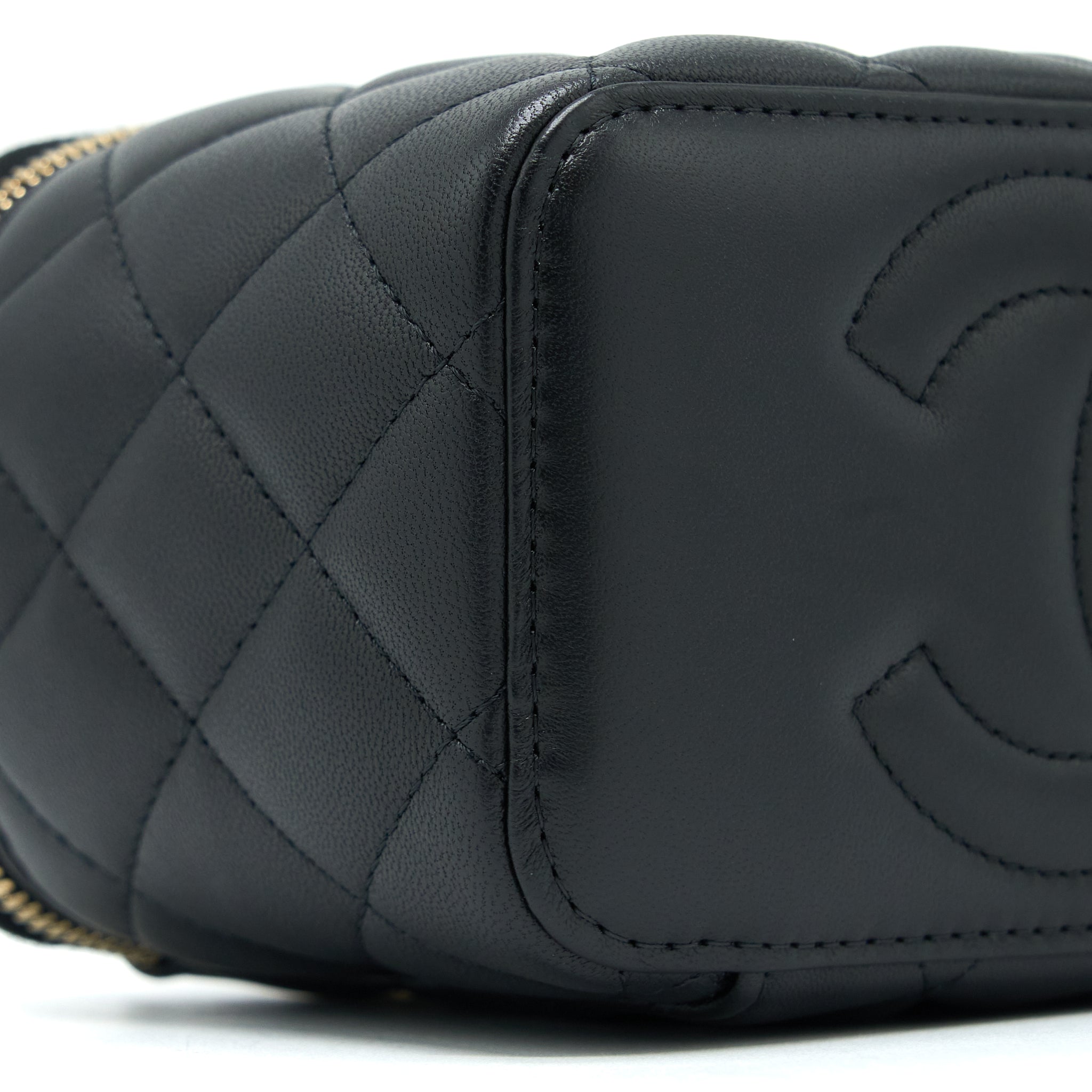 CHANEL 23C PEARL CRUSH LONG VANITY LAMBSKIN BLACK LGHW (MICROCHIP)