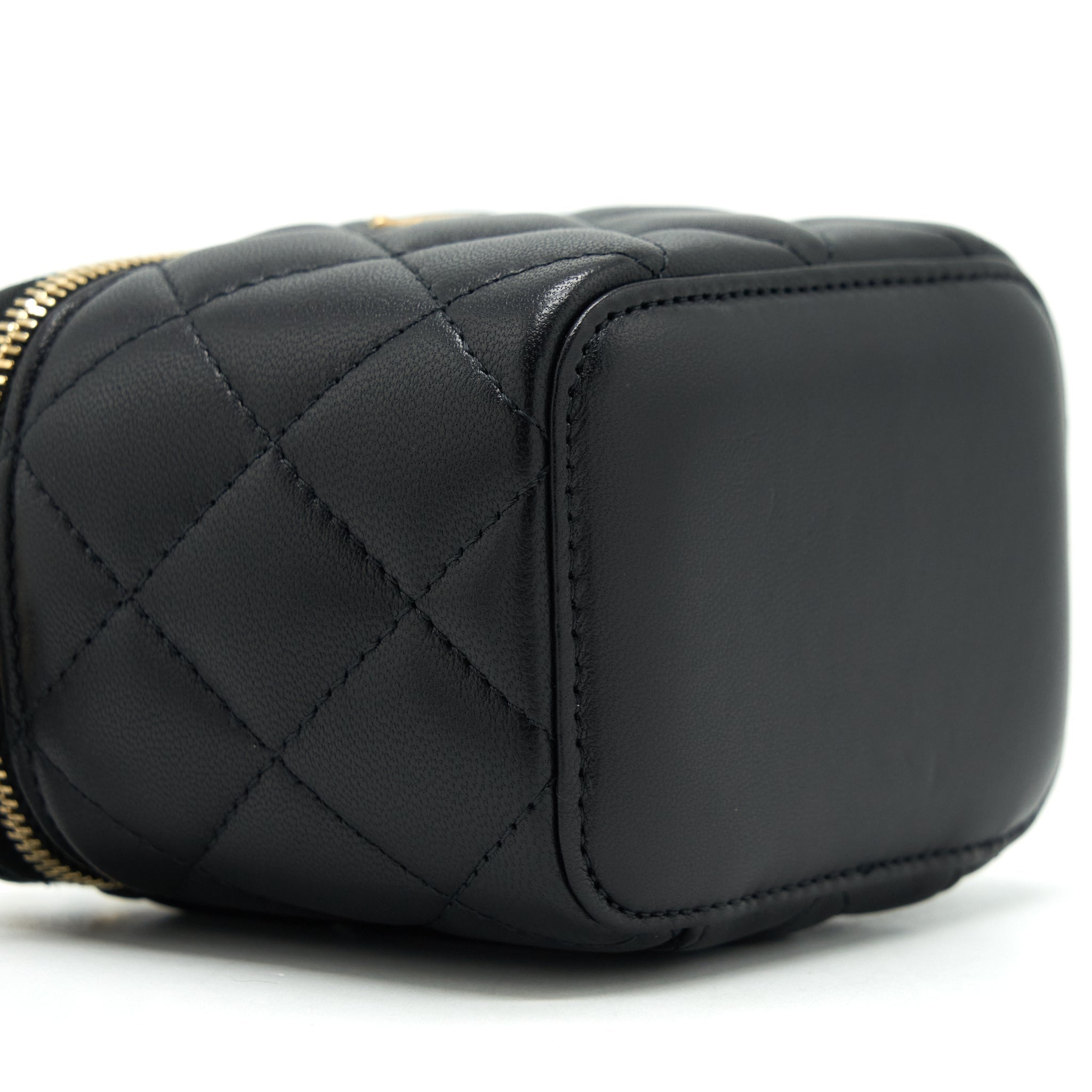 CHANEL PEARL CRUSH MINI VANITY WITH CHAIN LAMBSKIN BLACK GHW