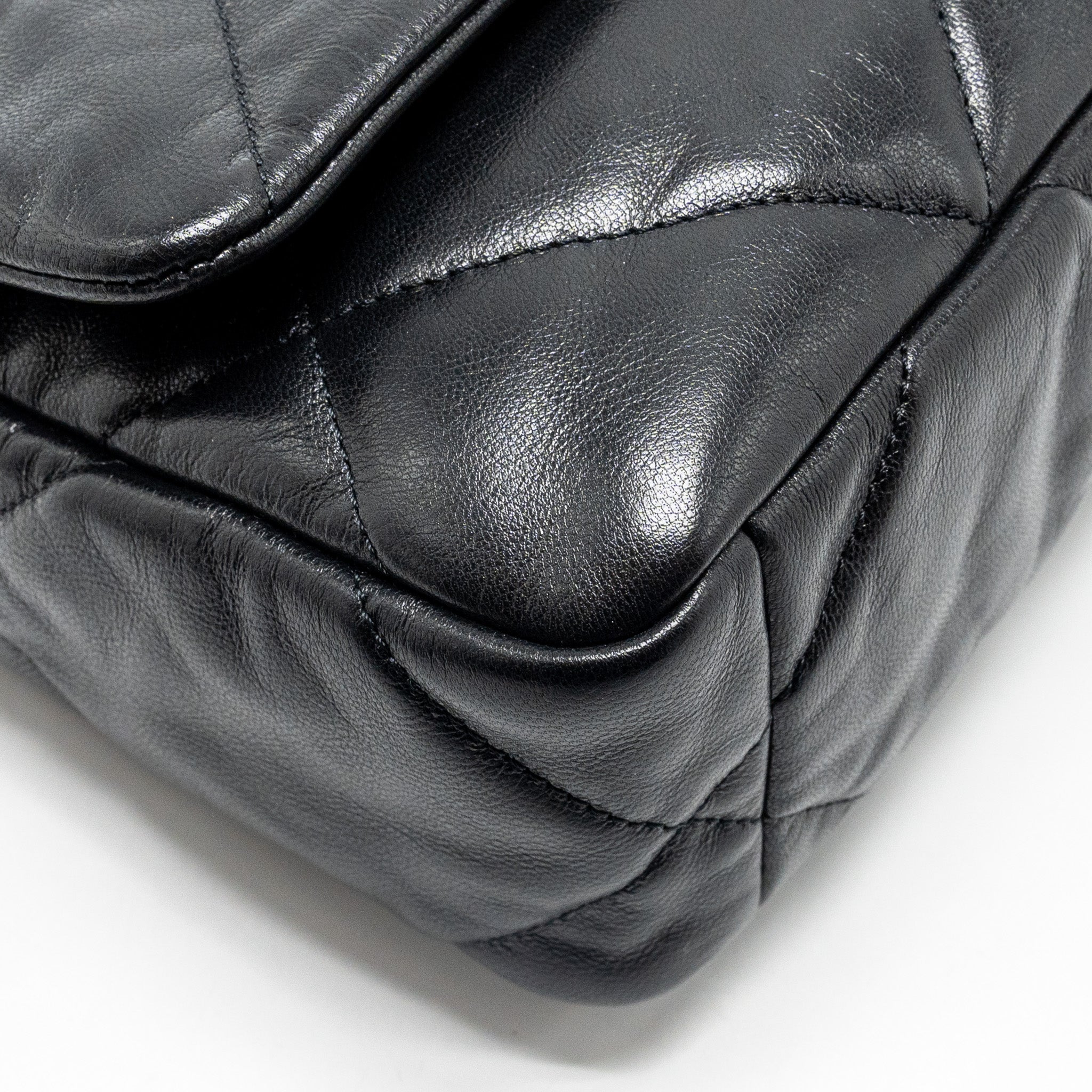 CHANEL SMALL 19 BAG GOATSKIN BLACK MULTICOLOUR HARDWARE