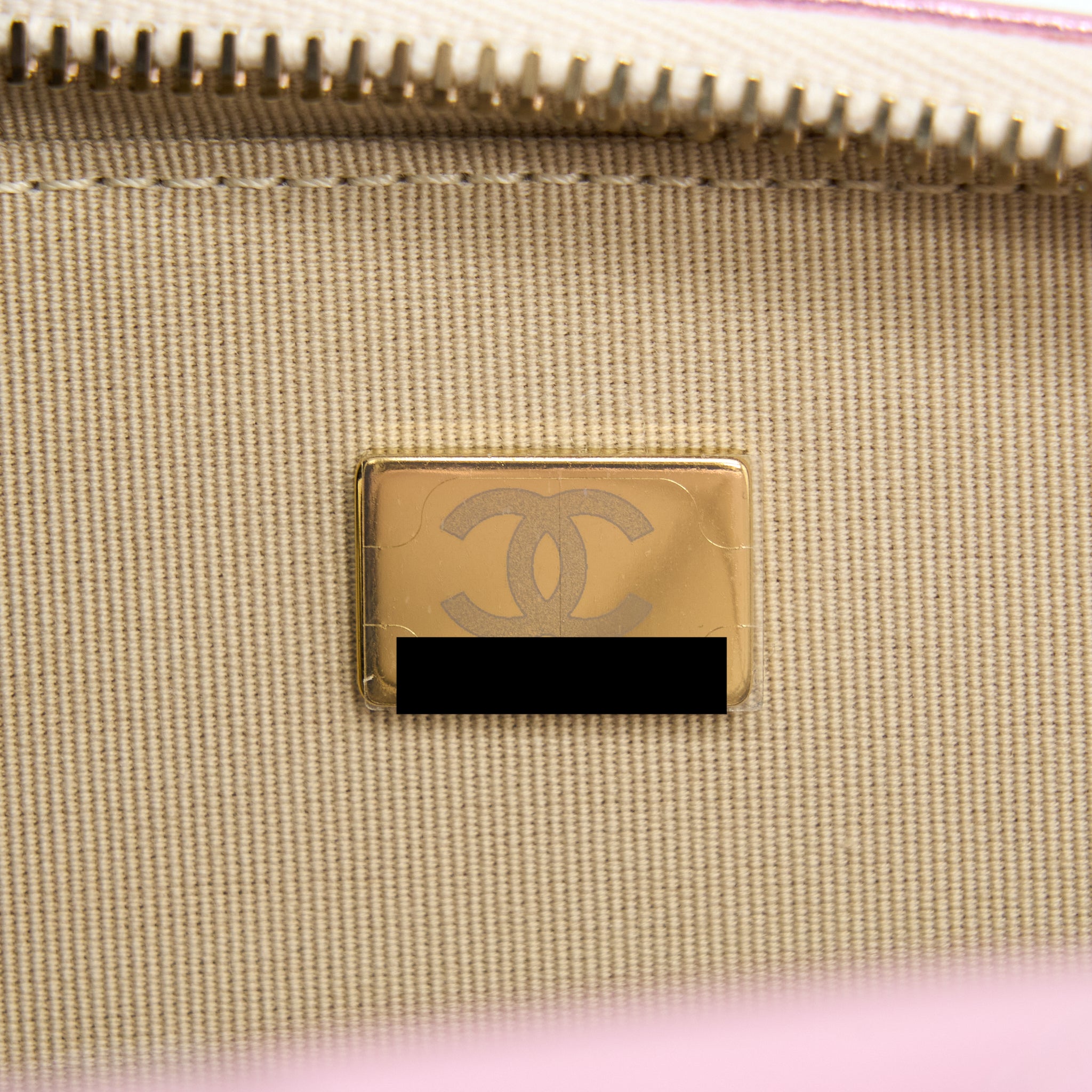 CHANEL 21P CROSSBODY FLAP BAG LAMBSKIN IRIDESCENT PINK LGHW(MICROCHIP)