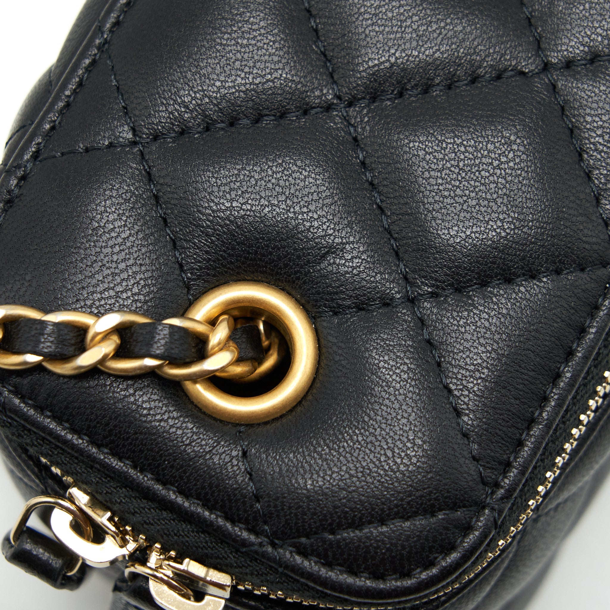 CHANEL PEARL CRUSH MINI VANITY WITH CHAIN LAMBSKIN BLACK GHW