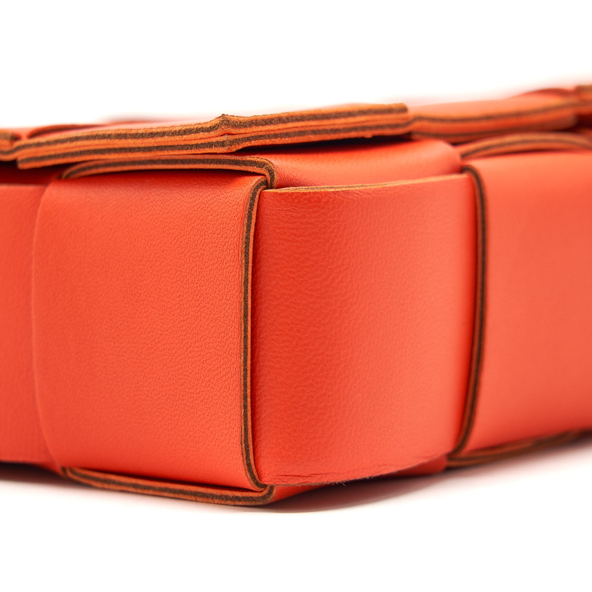 BOTTEGA VENETA CASSETTE BAG BRIGHT ORANGE