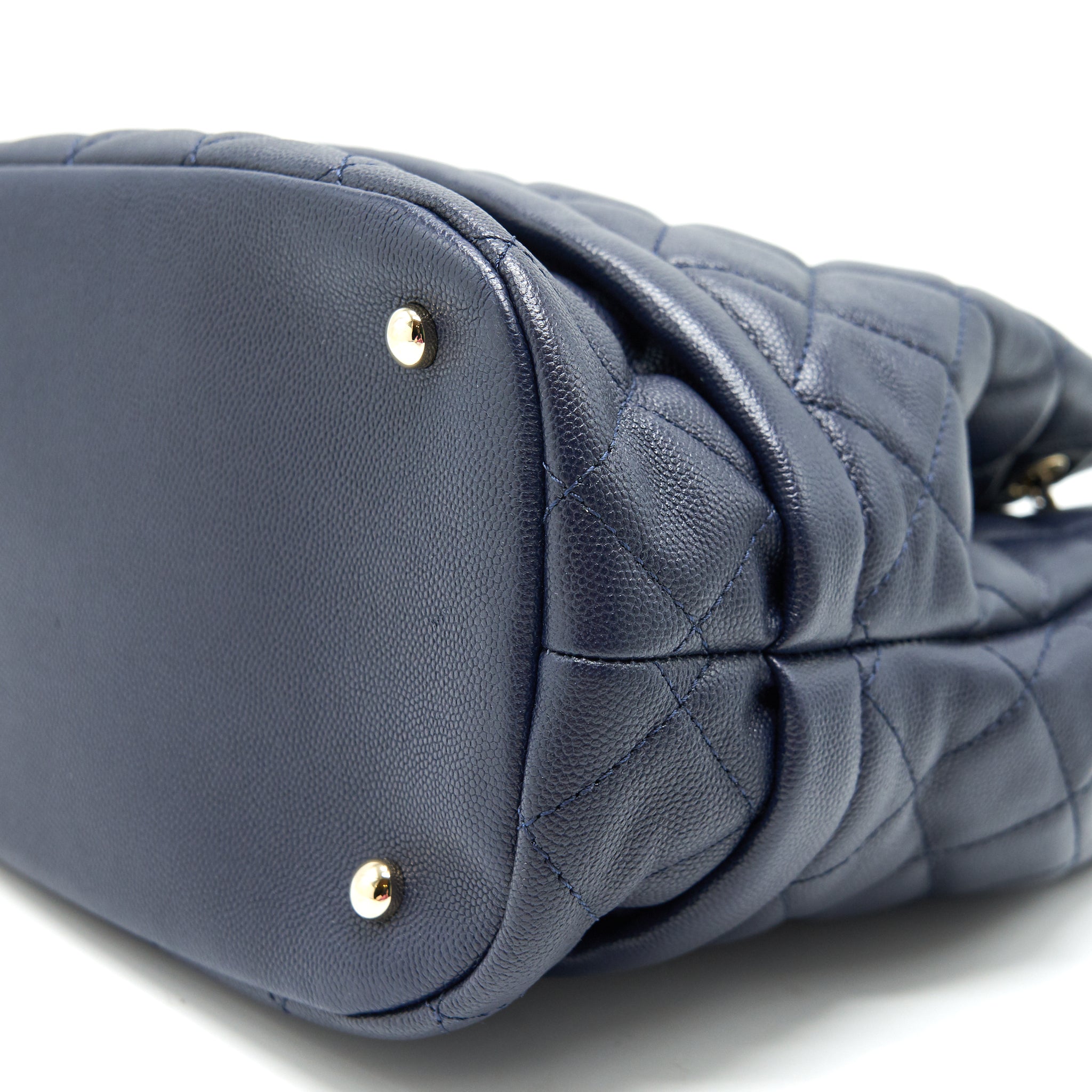 CHANEL BUCKET BAG IN NAVY GHW