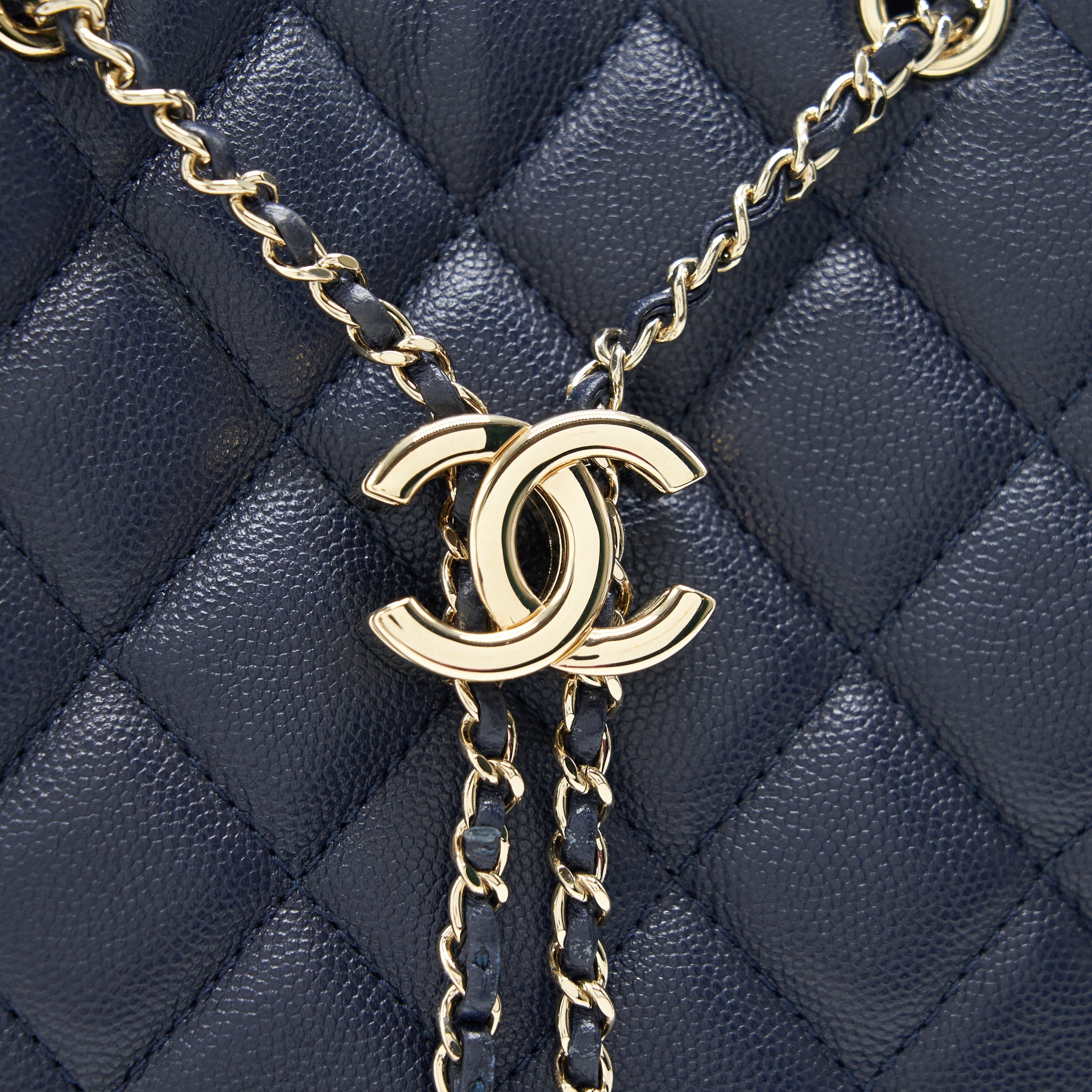 CHANEL BUCKET BAG IN NAVY GHW