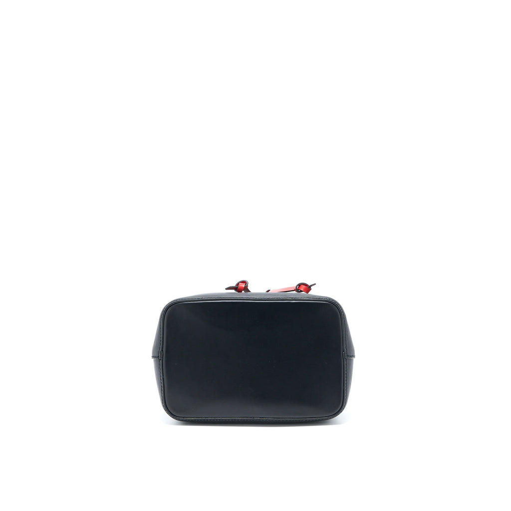 LOUIS VUITTON NEONOE BB EPI BLACK SAFRAN SHW