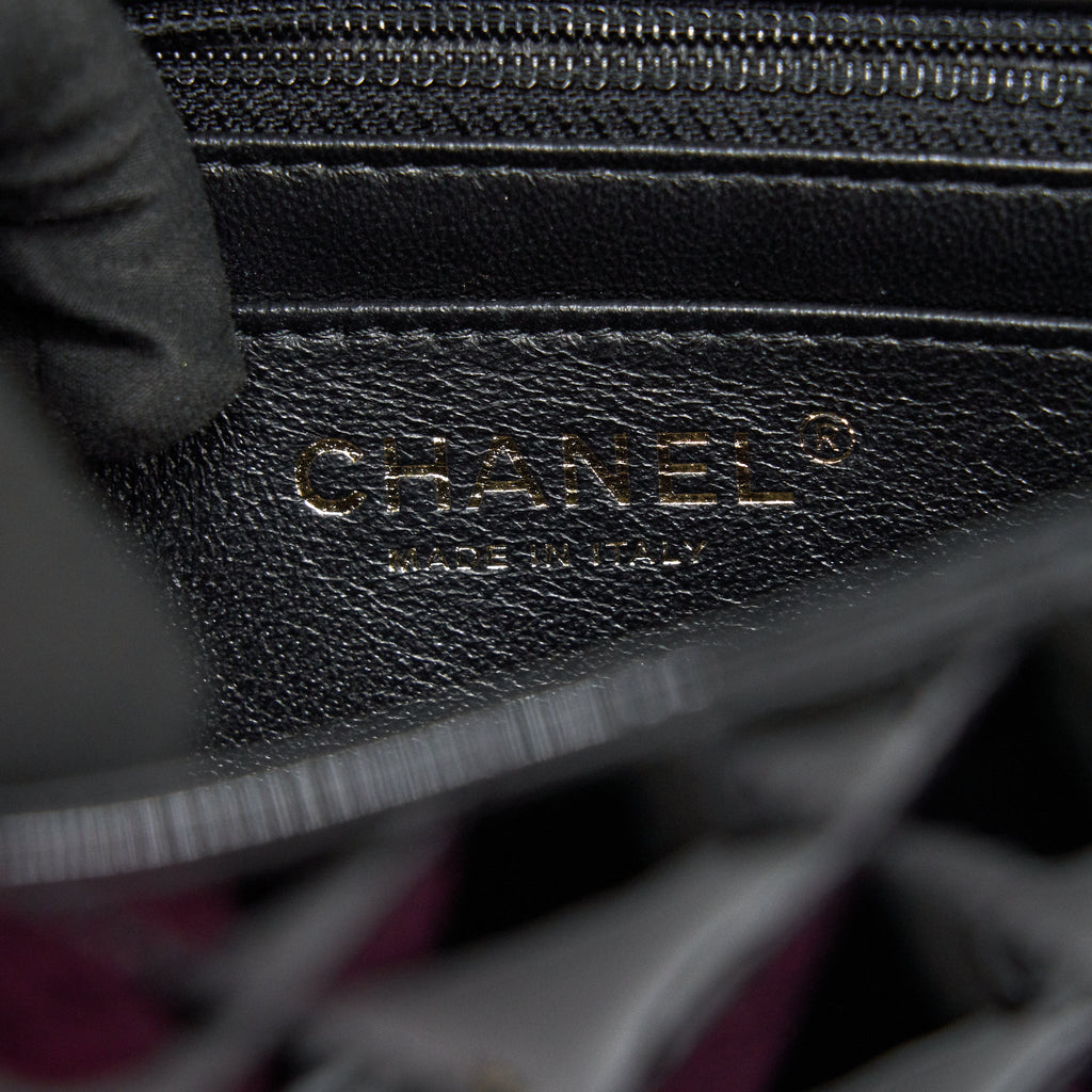 CHANEL MINI SQUARE FLAP BAG QUILTED PATENT LEATHER BLACK GHW