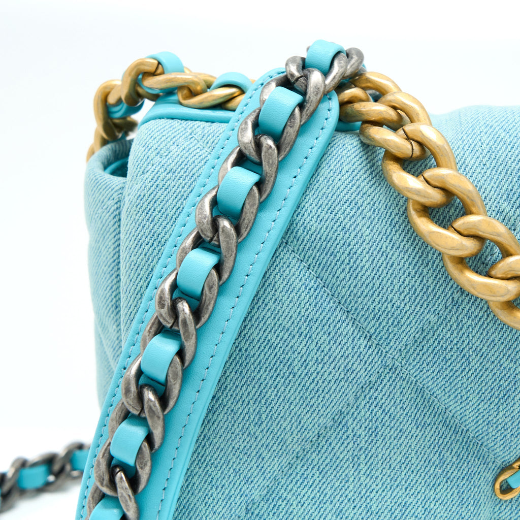 CHANEL SMALL 19 BAG DENIM LIGHT BLUE MULTICOLOUR HARDWARE