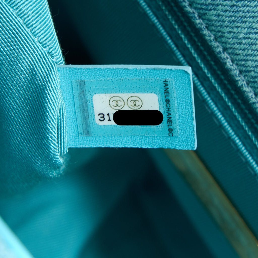 CHANEL SMALL 19 BAG DENIM LIGHT BLUE MULTICOLOUR HARDWARE