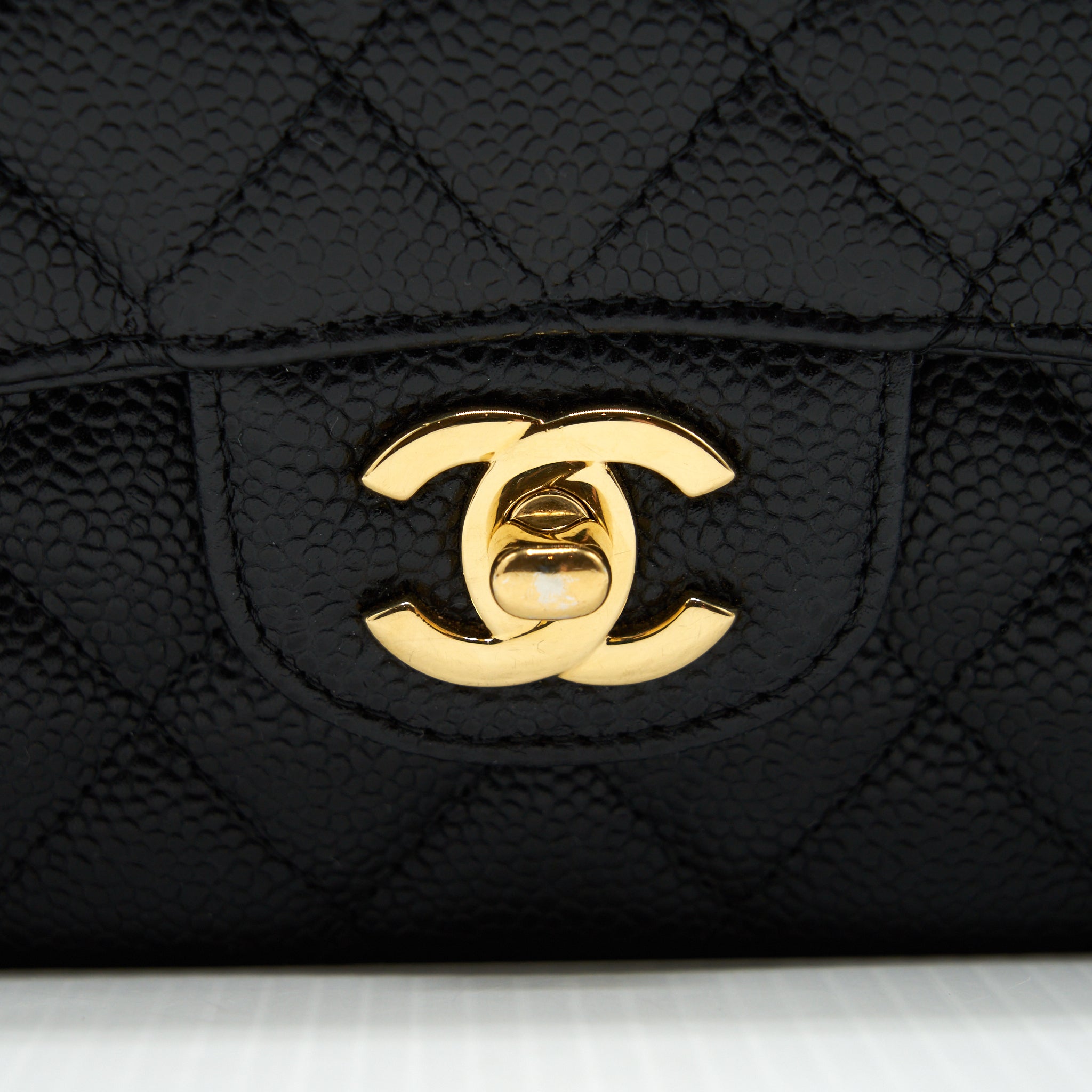 CHANEL MEDIUM CLASSIC DOUBLE FLAP BAG CAVIAR BLACK GHW