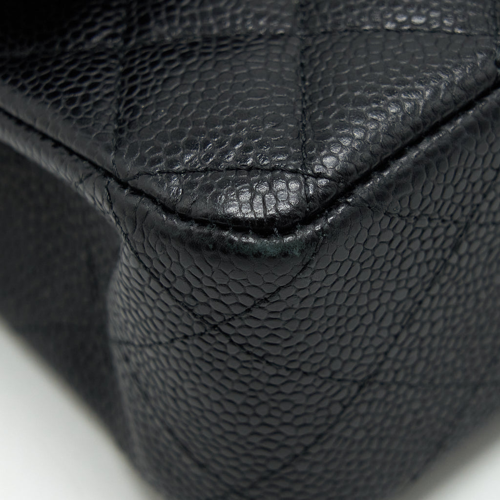 CHANEL MEDIUM CLASSIC DOUBLE FLAP BAG CAVIAR BLACK GHW
