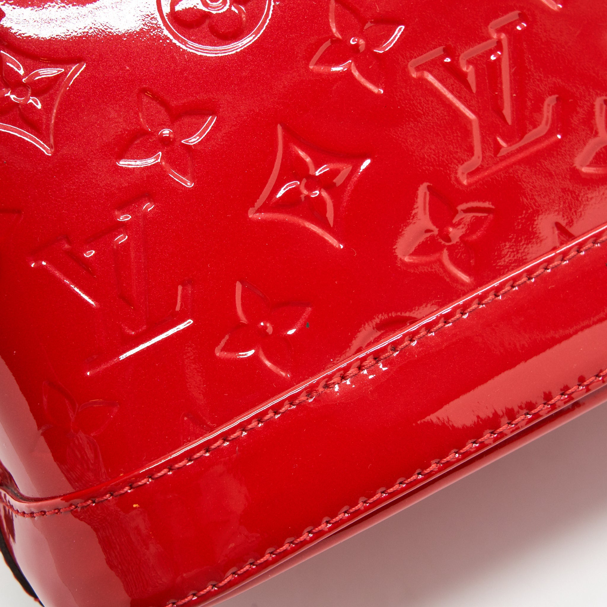 LOUIS VUITTON ALMA BB IN PATENT LEATHER RED