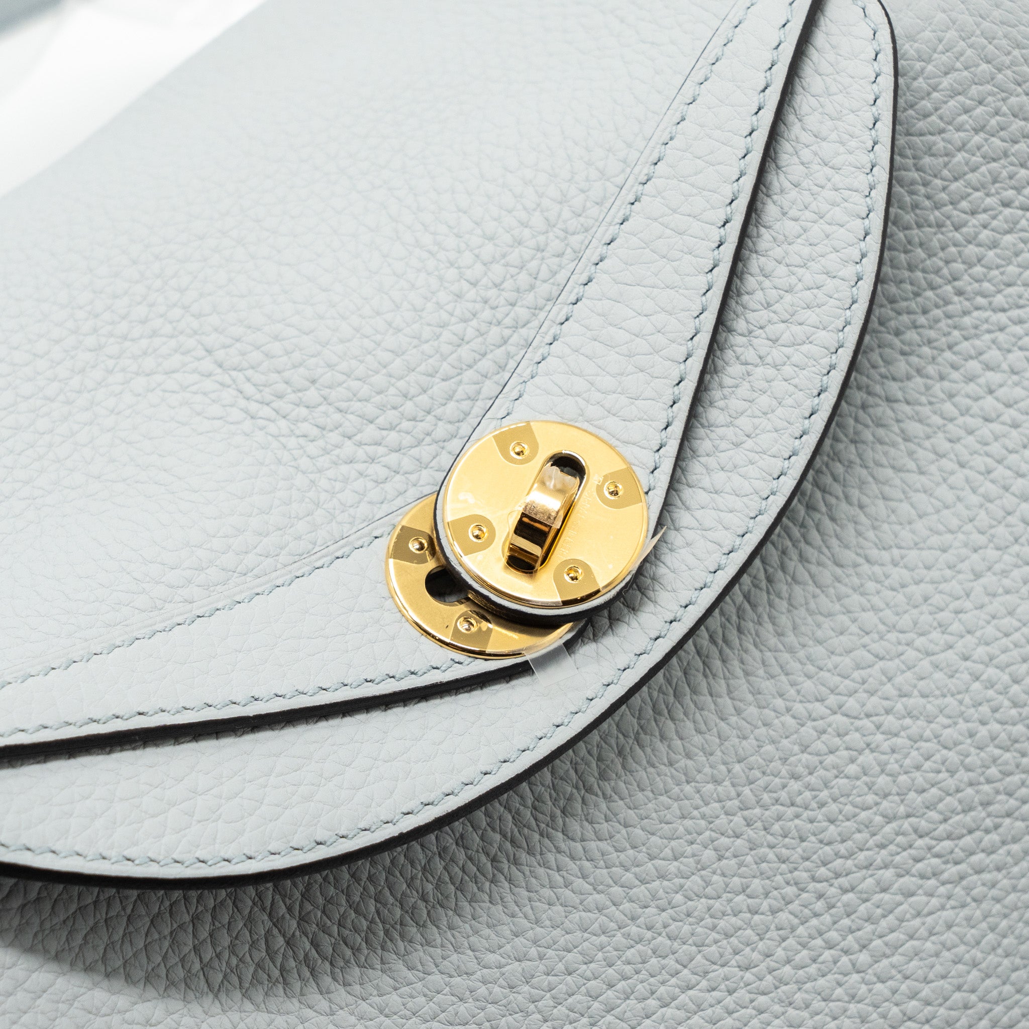 HERMES LINDY 26 CLEMENCE BLUE PALE GHW