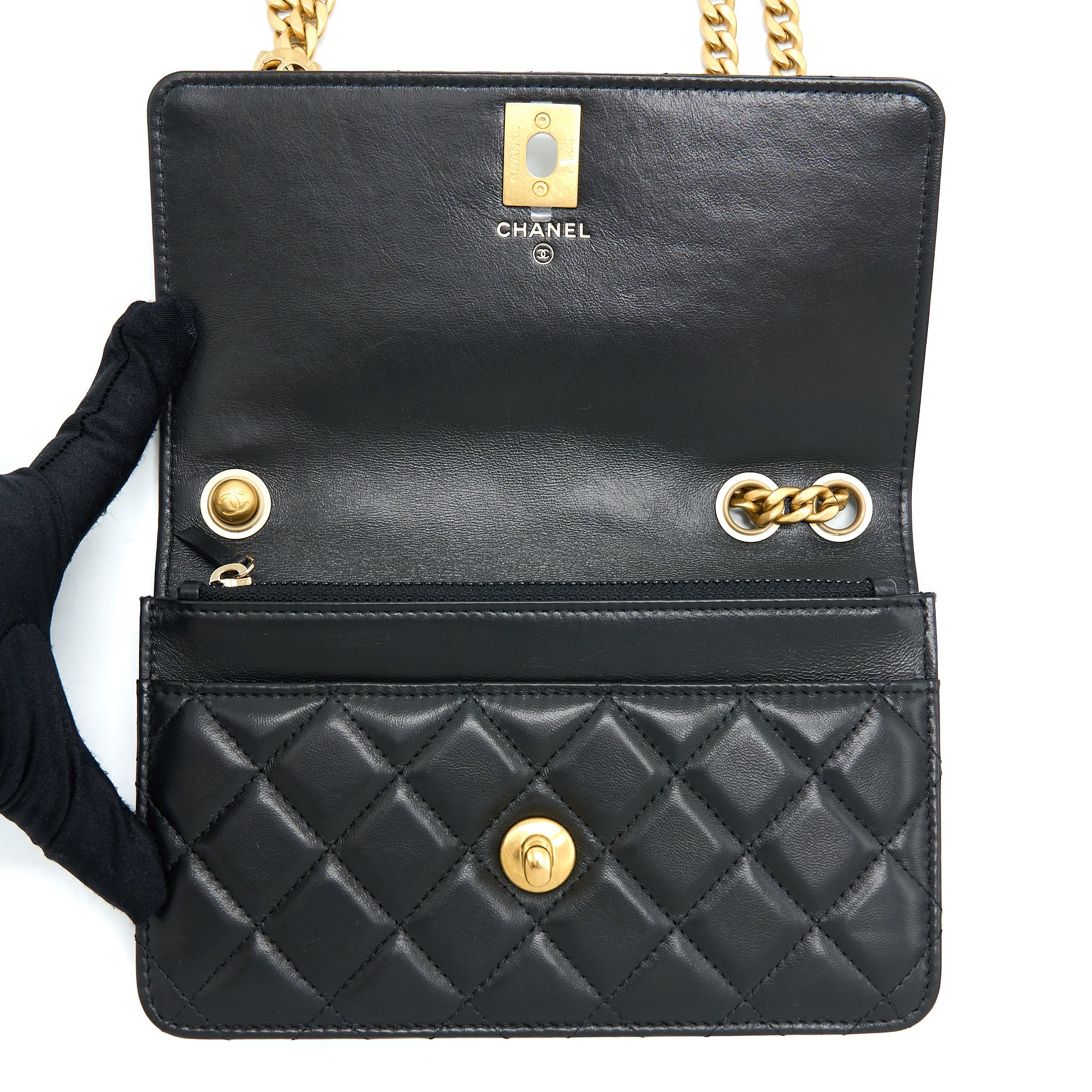 CHANEL 22K GOLD PILLAR WALLET ON CHAIN LAMBSKIN BLACK GHW