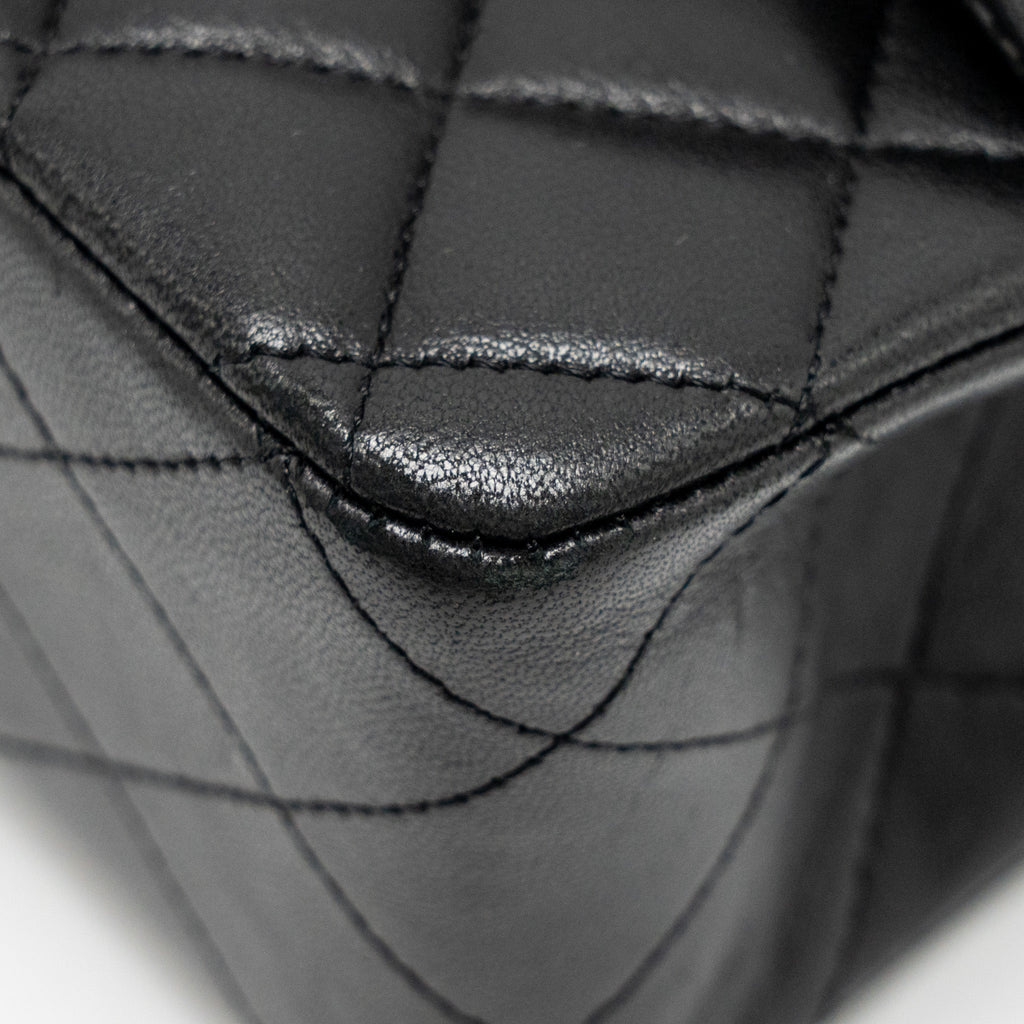 CHANEL MEDIUM CLASSIC DOUBLE FLAP BAG LAMBSKIN BLACK SHW