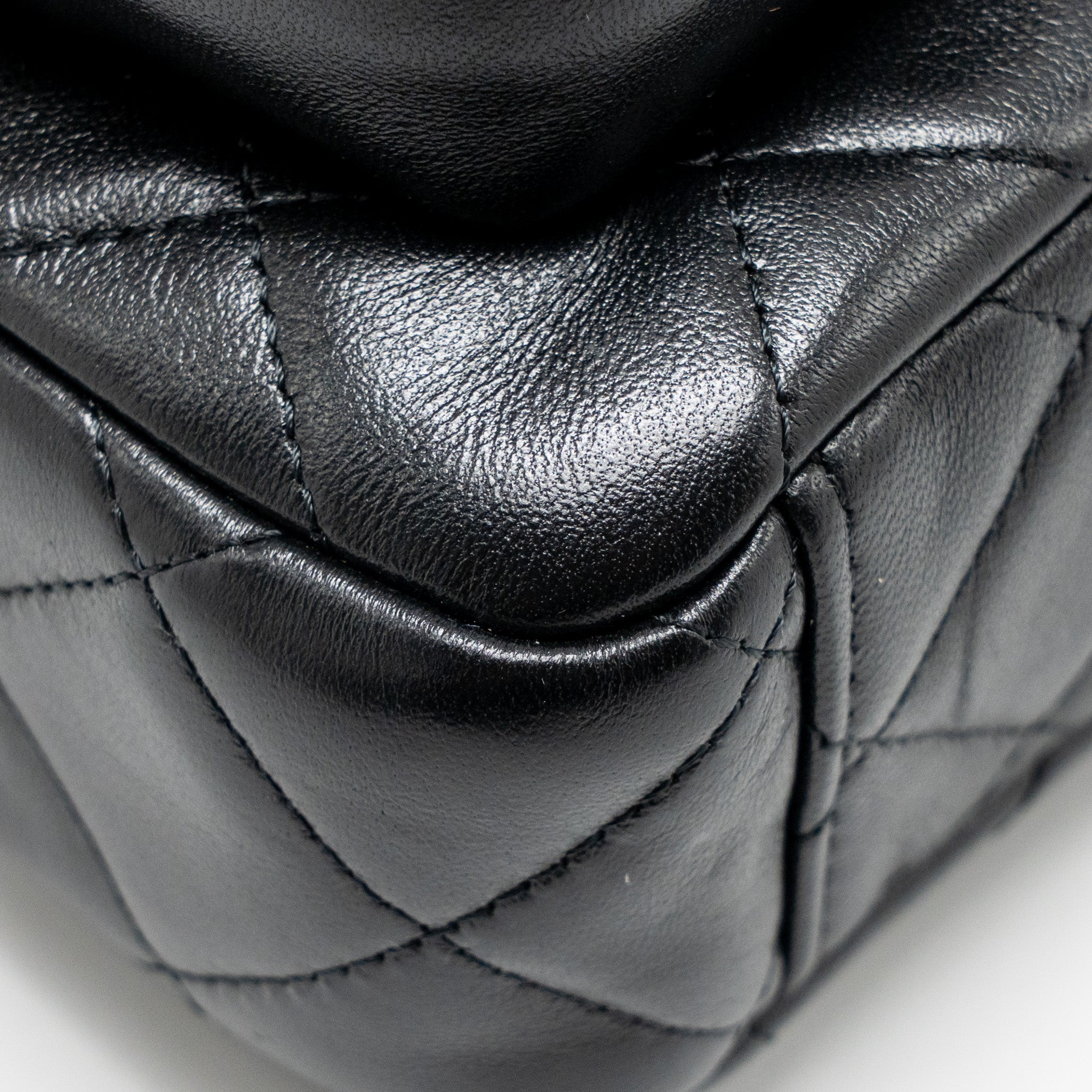 CHANEL 25C CAMERA BAG LAMBSKIN BLACK LGHW (MICROCHIP)