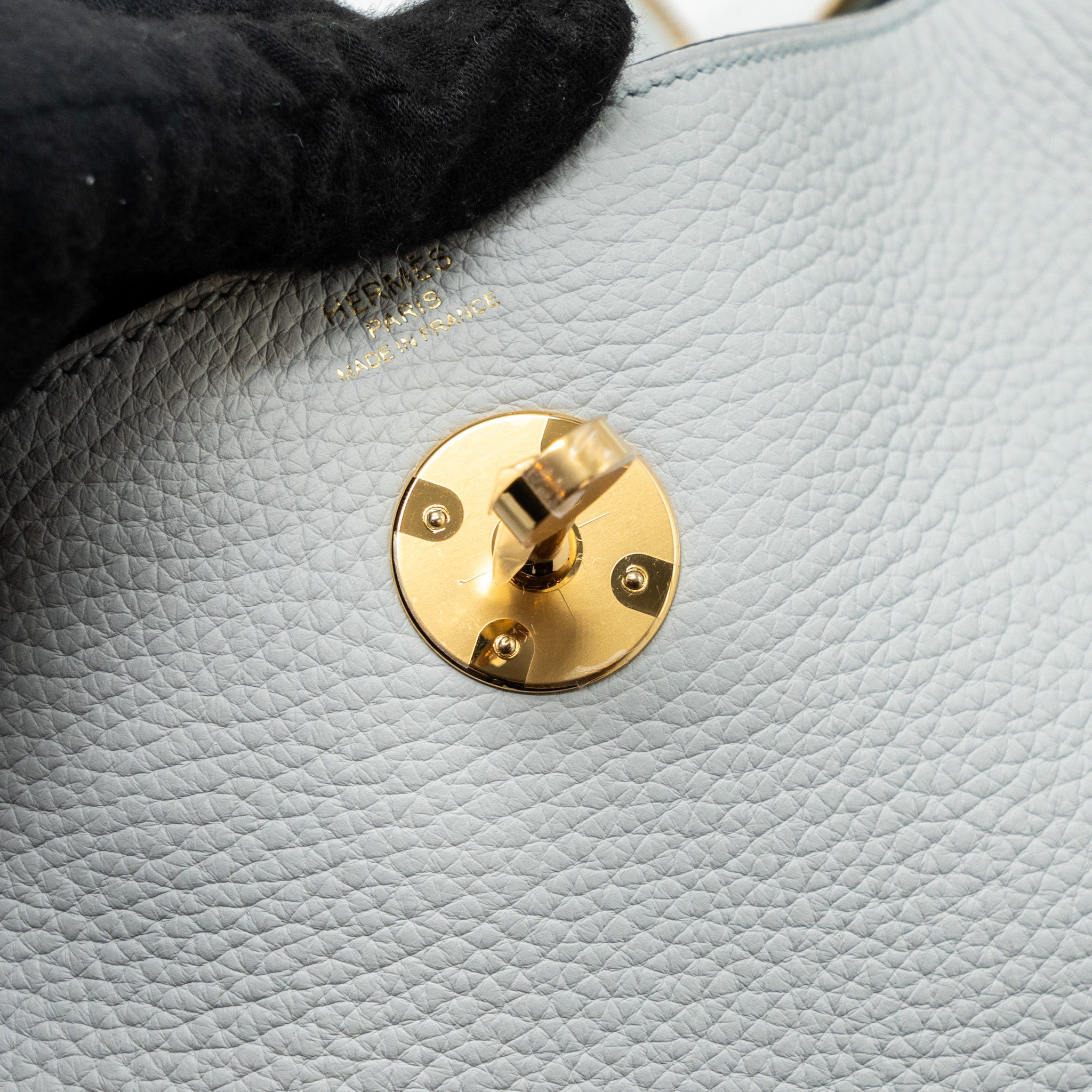HERMES LINDY 26 CLEMENCE BLUE PALE GHW