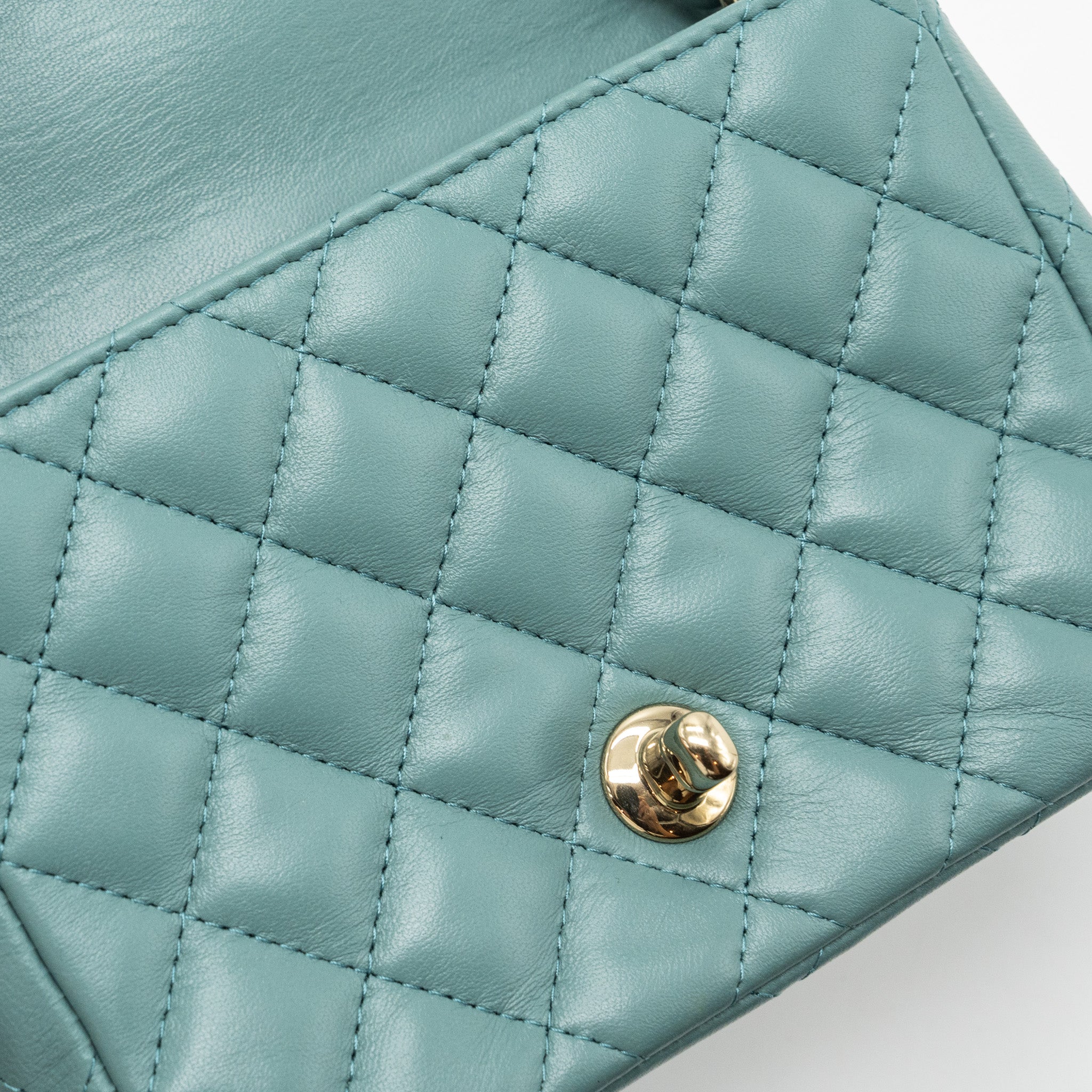 CHANEL CLASSIC MINI SQUARE FLAP BAG LAMBSKIN GREEN LGHW (MICROCHIP)