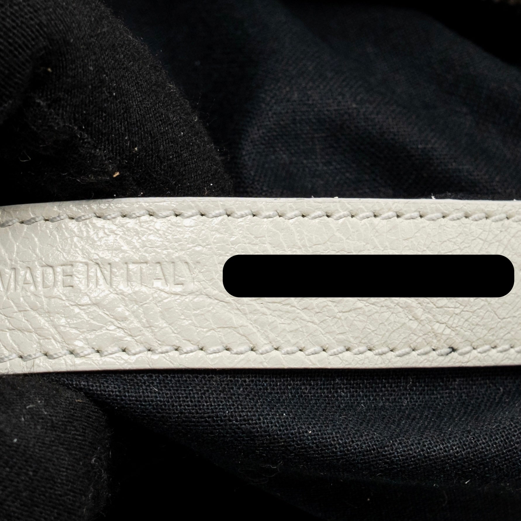 BALENCIAGA NEO CAJOLE CITY SHOULDER BAG LEATHER WHITE SHW