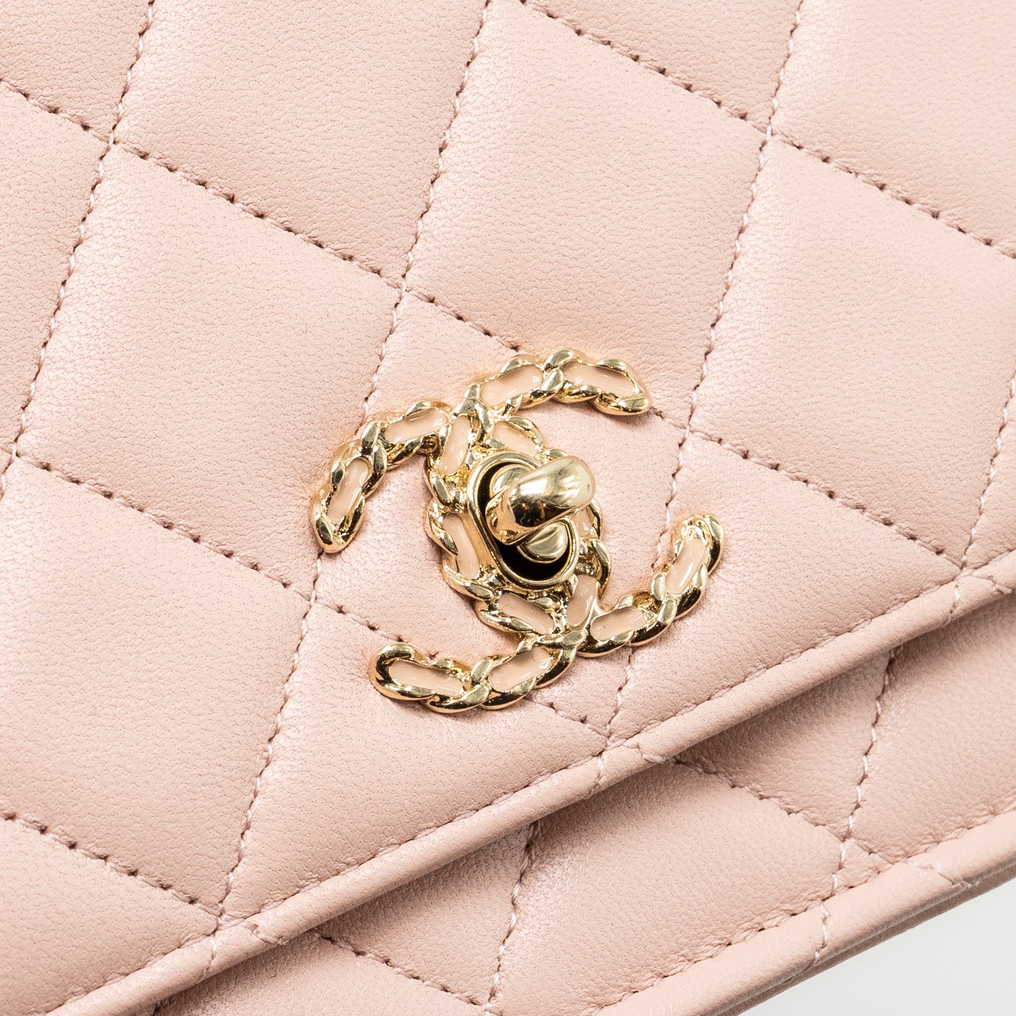 CHANEL TRENDY CC QUILTED WALLET ON CHAIN LAMBSKIN LIGHT PINK LGHW (MICROCHIP)