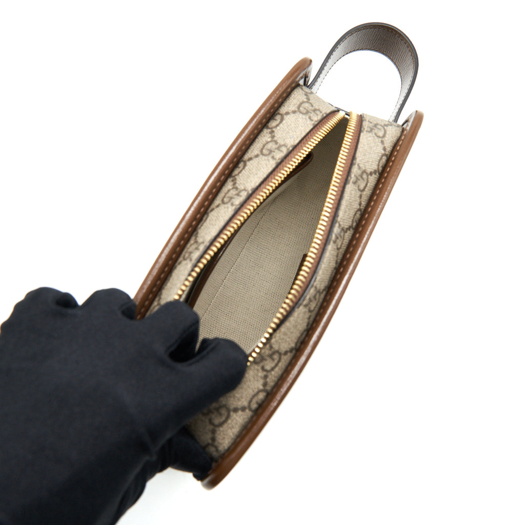 GUCCI NOT FAKE LOGO POUCH/ CLUTCH
