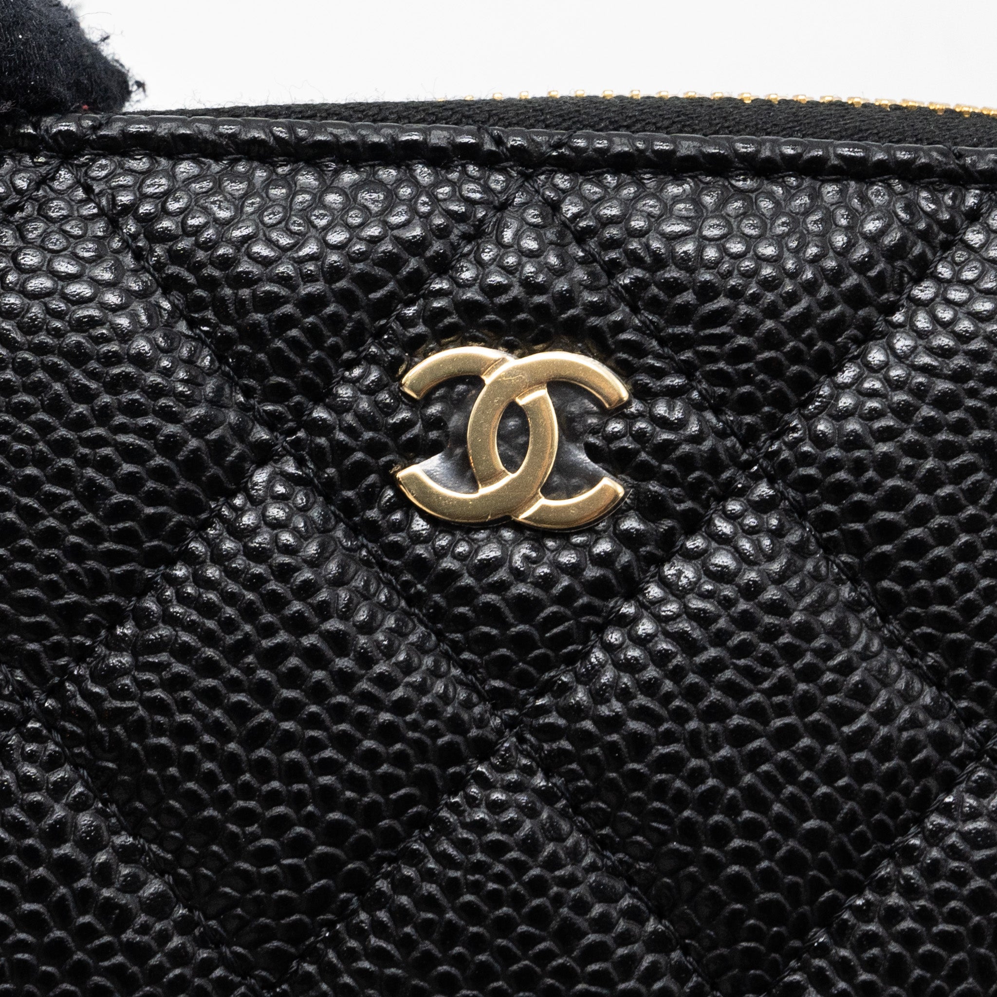 CHANEL QUILTED ZIPPER CARD HOLDER CAVIAR BLACK GHW (MICROCHIP)