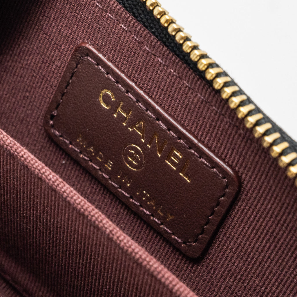 CHANEL QUILTED ZIPPER CARD HOLDER CAVIAR BLACK GHW (MICROCHIP)