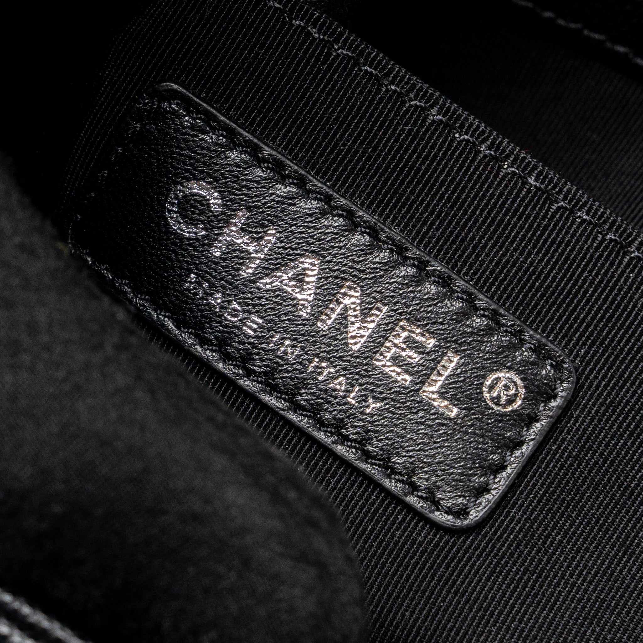 CHANEL SMALL BOY BAG CAVIAR BLACK RUTHENIUM HARDWARE (MICROCHIP)