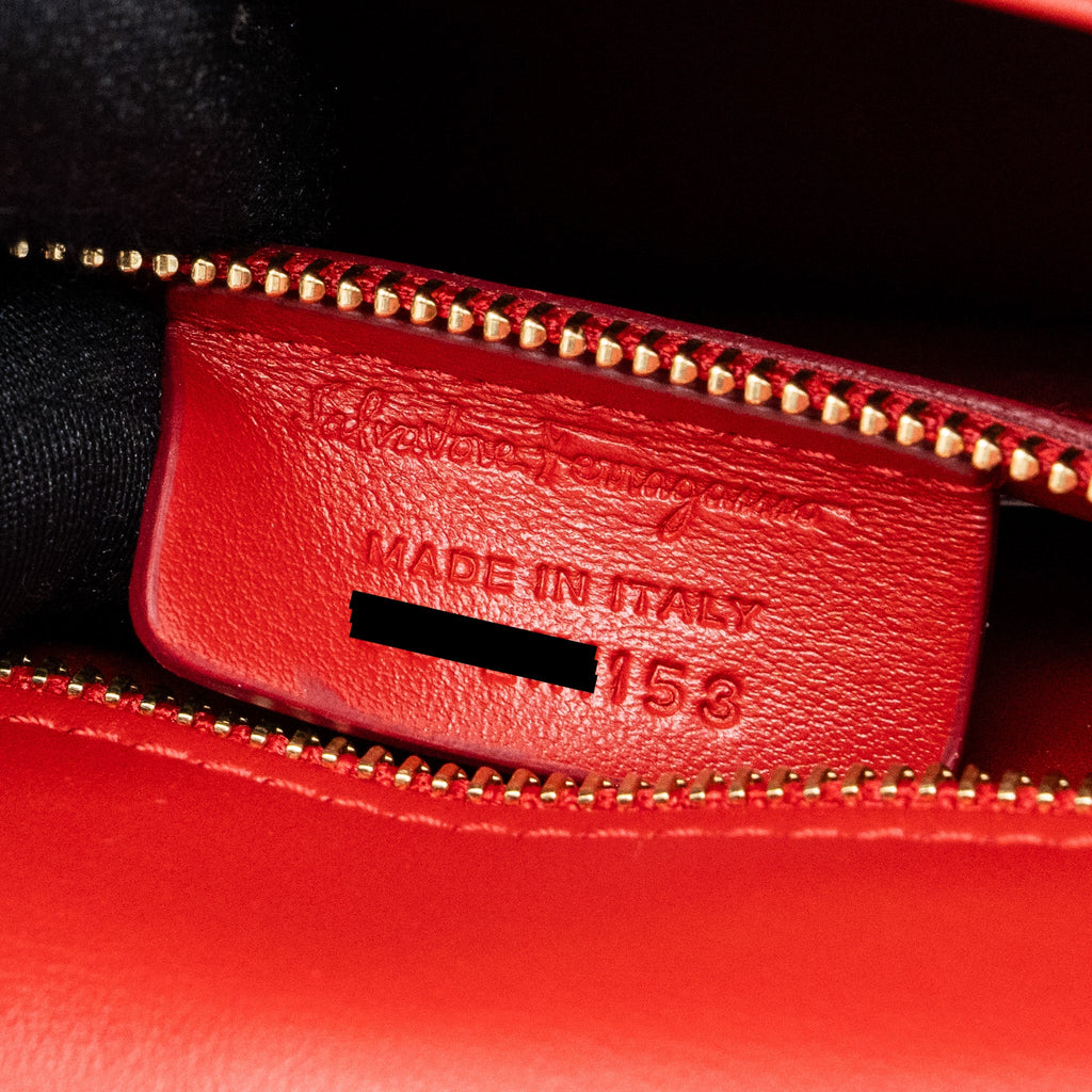 SALVATORE FERRAGAMO GLANCING SHOULDER BAG CALFSKIN RED GHW