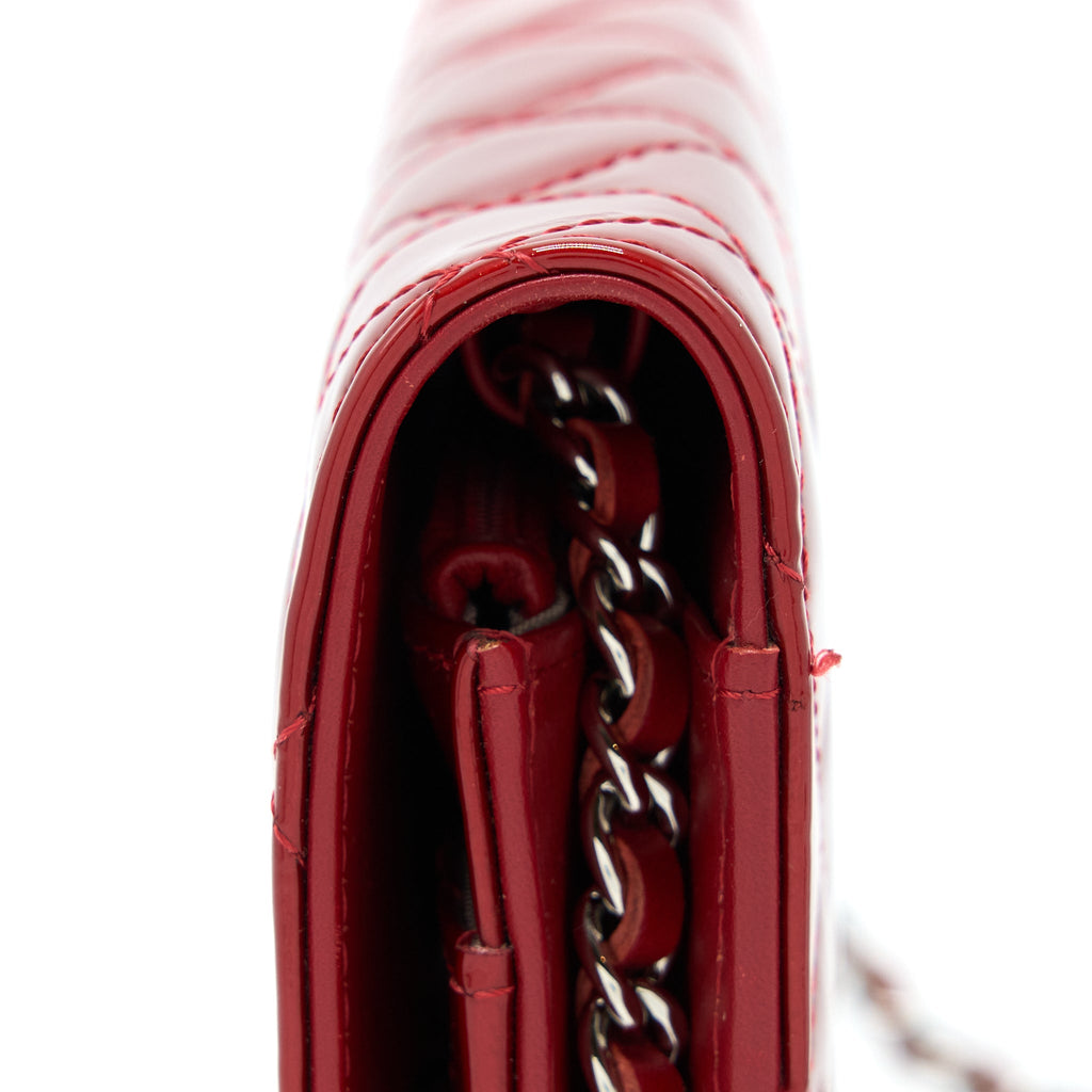 CHANEL WALLET ON CHAIN PATENT RED SHW