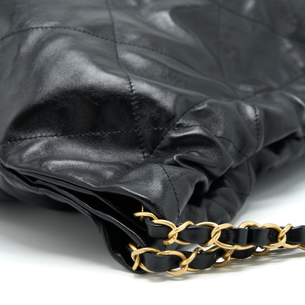 CHANEL 22 BAG SHINY CALFSKIN BLACK GHW