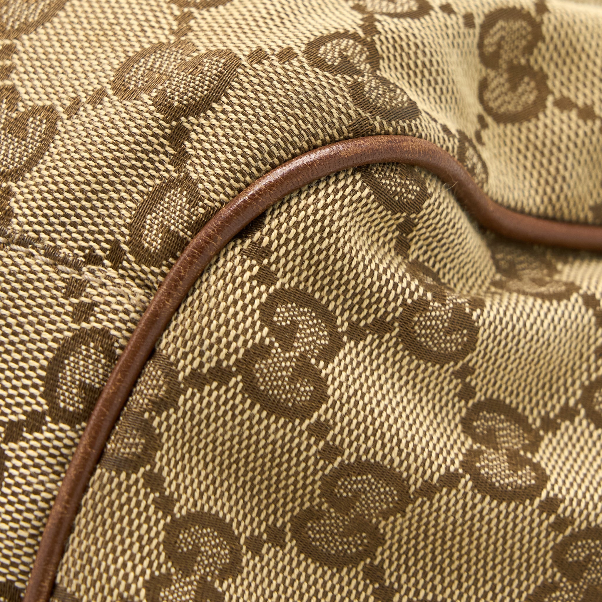 GUCCI TOTE GG SUPREME CANVAS GHW