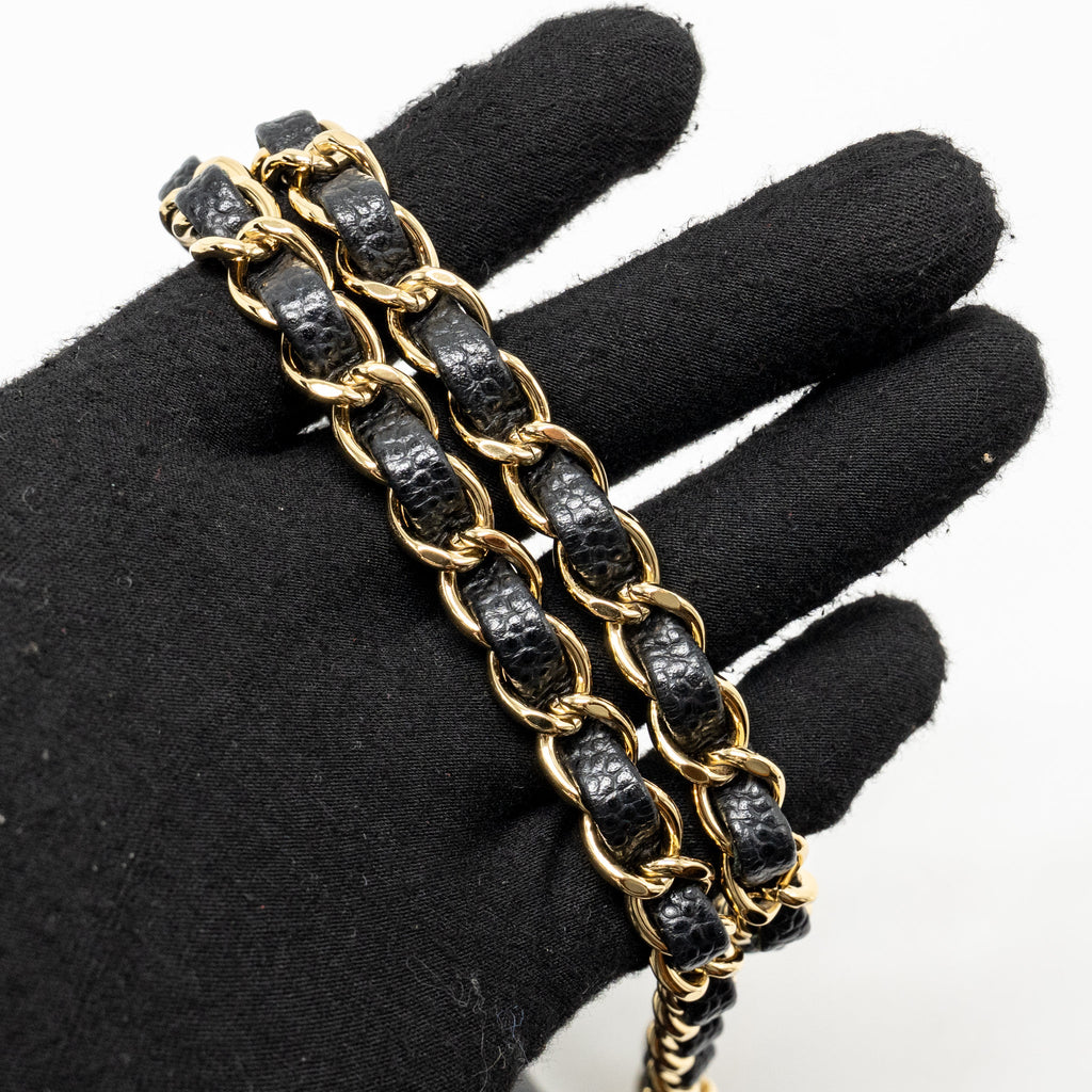CHANEL MEDIUM CLASSIC DOUBLE FLAP BAG CAVIAR BLACK GHW