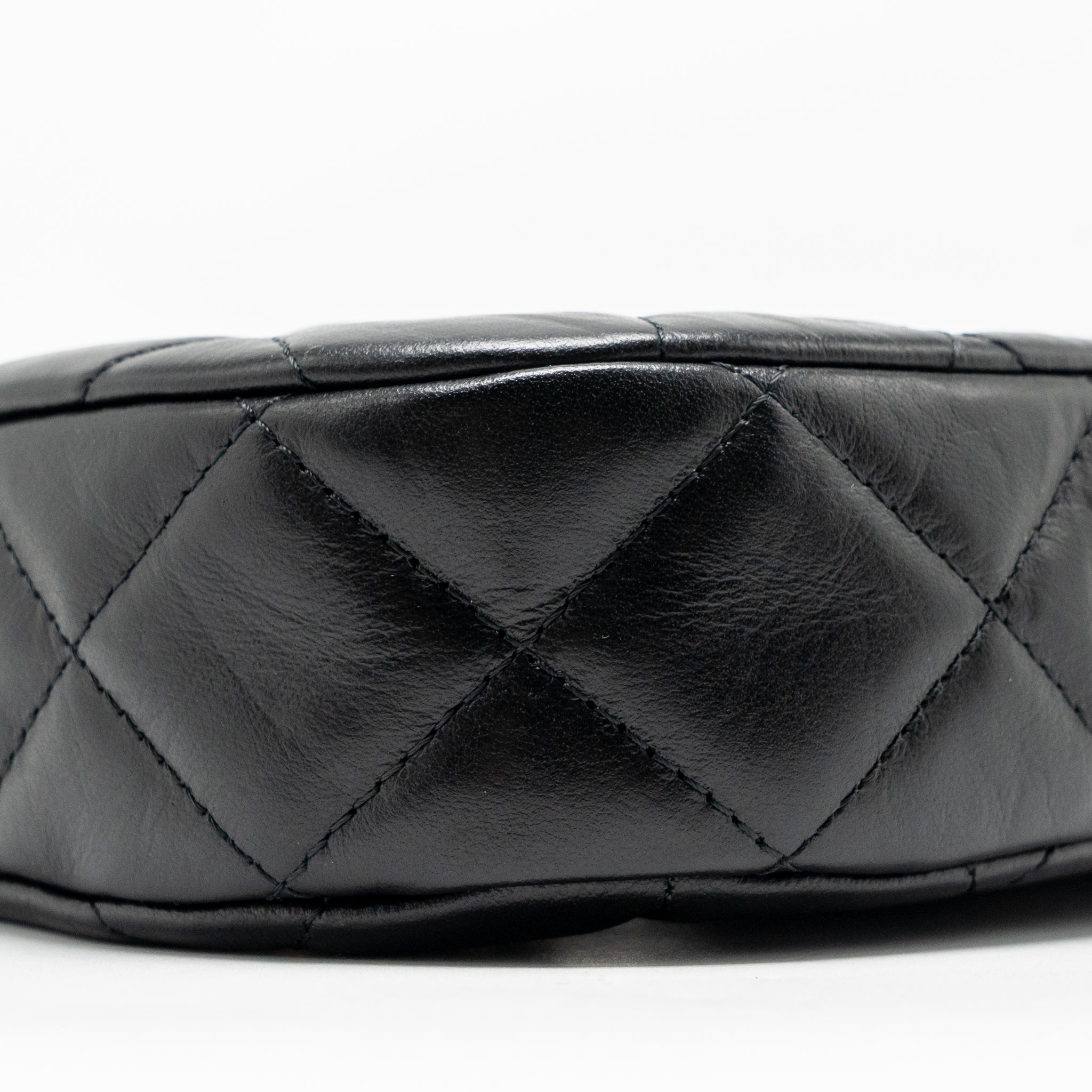 CHANEL 23K SMALL 19 HOBO SHOULDER BAG CALFSKIN BLACK GHW (MICROCHIP)