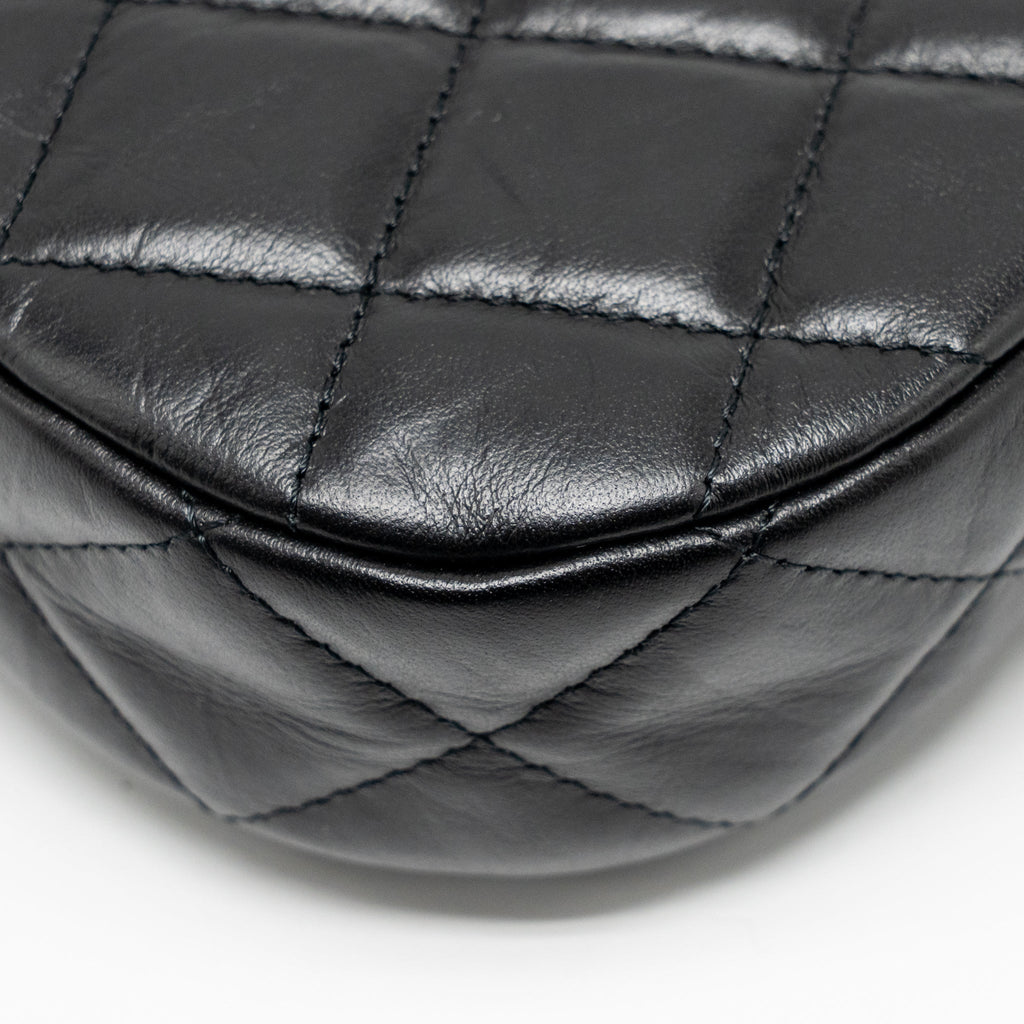 CHANEL 23K SMALL 19 HOBO SHOULDER BAG CALFSKIN BLACK GHW (MICROCHIP)