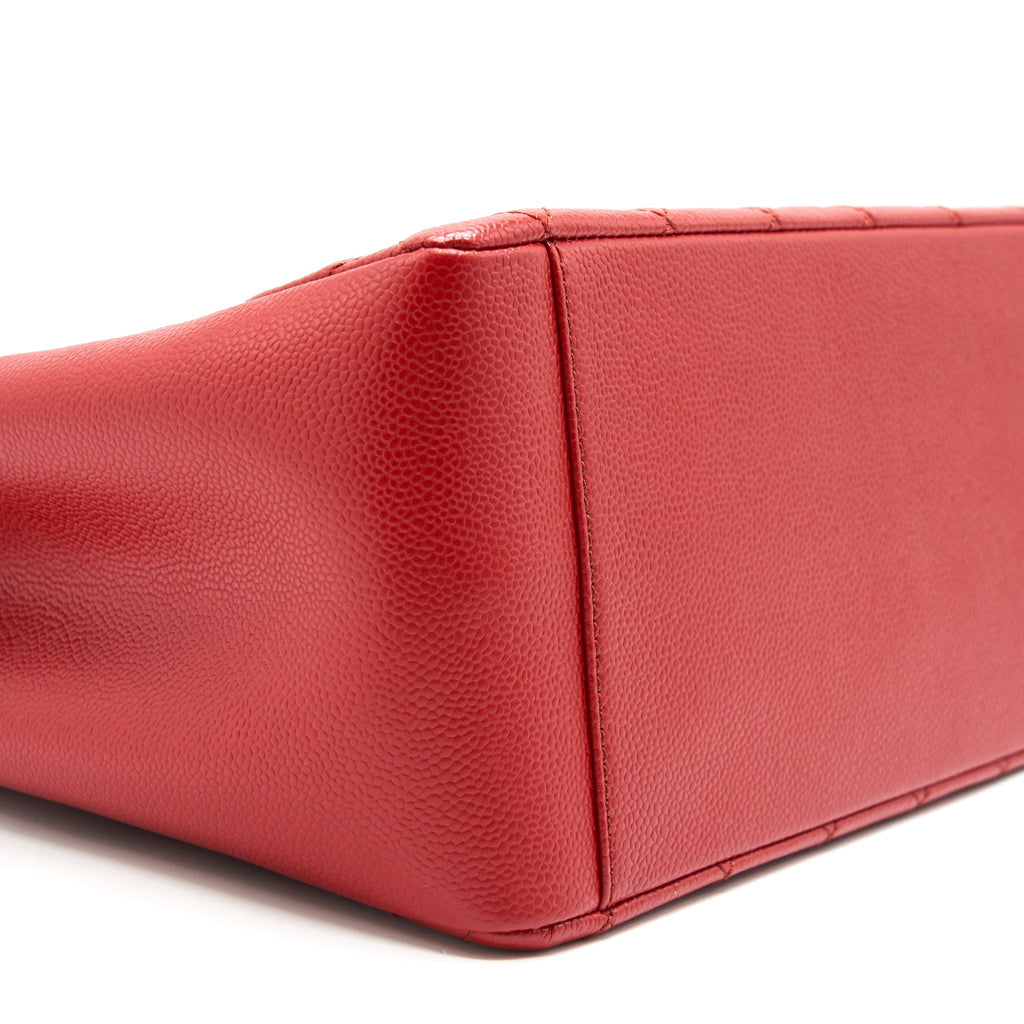 CHANEL GRAND SHOPPING TOTE CAVIAR RED WITH SHW