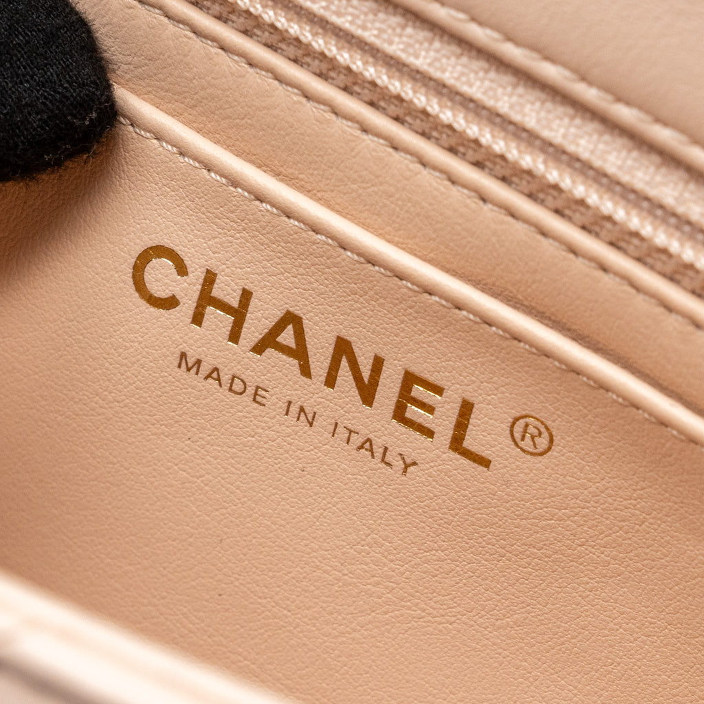 CHANEL 22C PEARL CRUSH MINI SQUARE FLAP BAG LAMBSKIN PINK GHW (MICROCHIP)
