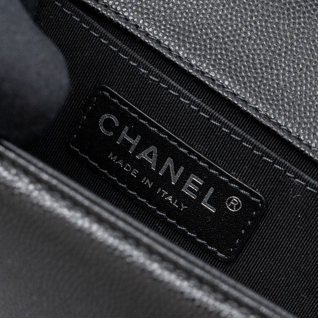 CHANEL MEDIUM BOY BAG CAVIAR BLACK RUTHENIUM SILVER HARDWARE(MICROCHIP)