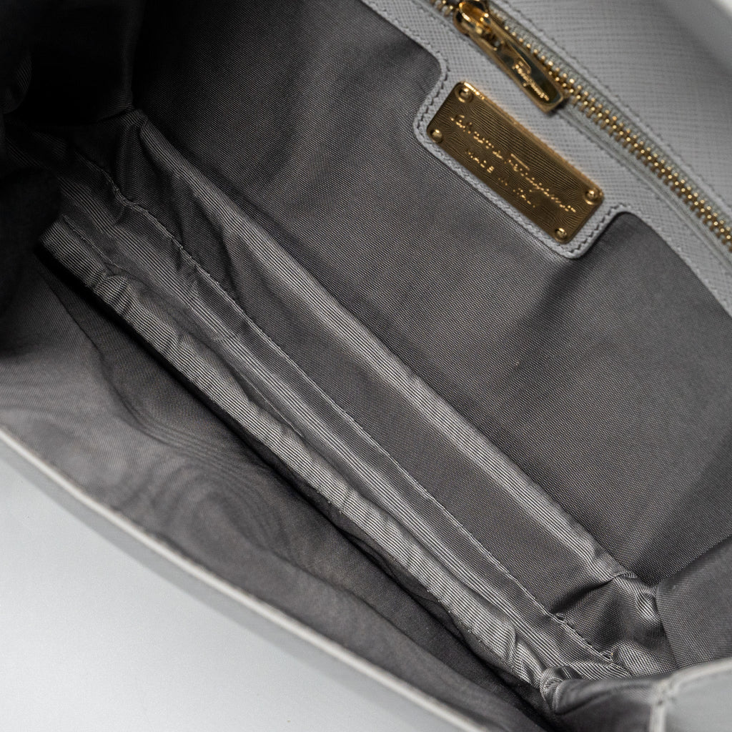 FERRAGAMO GINNY CHAIN BAG CALFSKIN LIGHT GREY LGHW