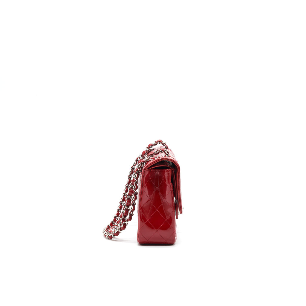 CHANEL MEDIUM CLASSIC DOUBLE FLAP BAG PATENT LEATHER RED SHW