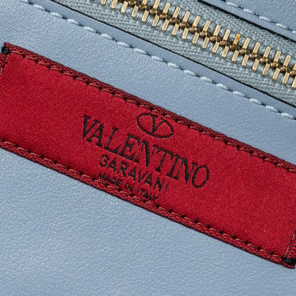 VALENTINO SMALL GRAINY ROCKSTUD BAG LAMBSKIN LIGHT BLUE LGHW