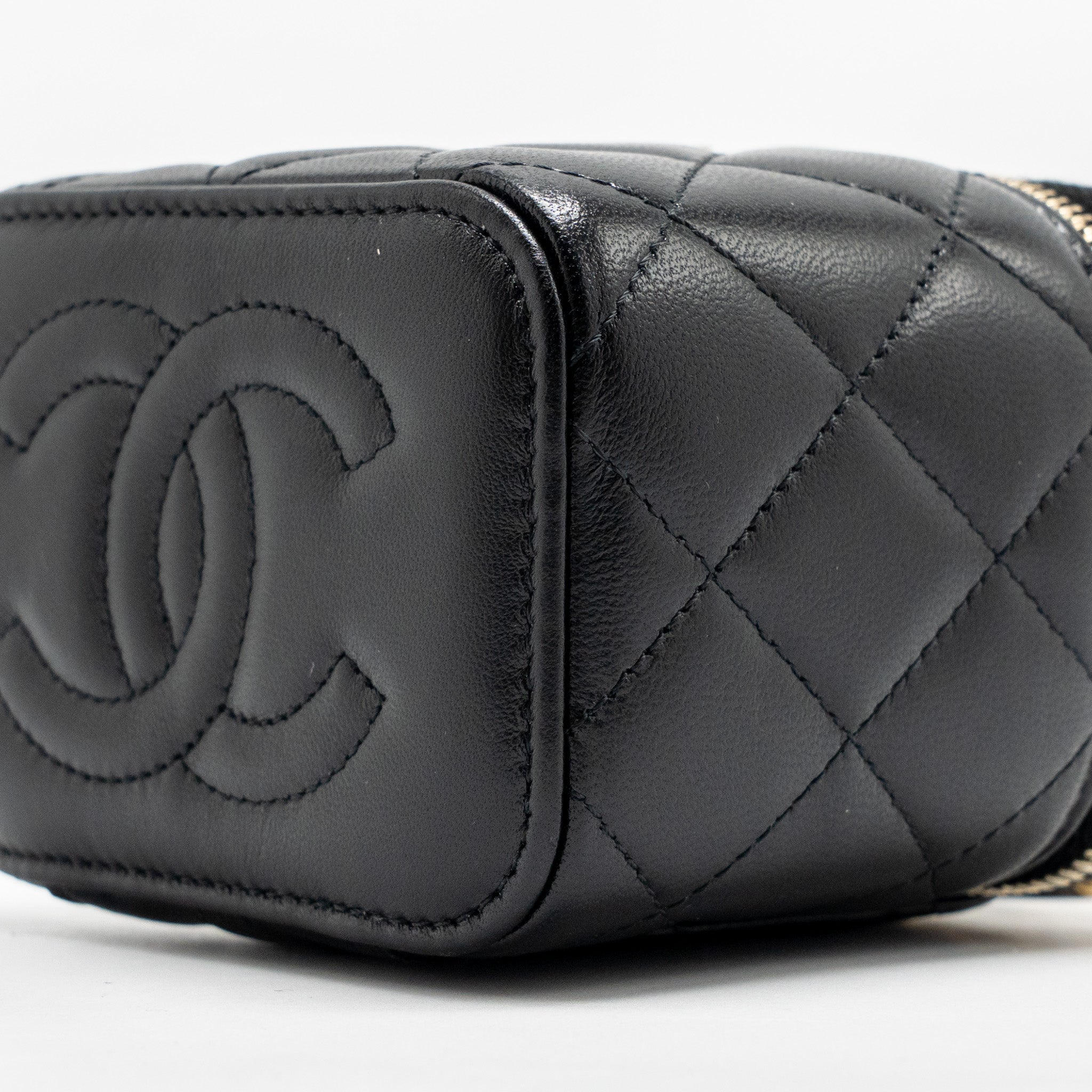 CHANEL PEARL CRUSH MINI VANITY WITH CHAIN LAMBSKIN BLACK GHW (MICROCHIP)