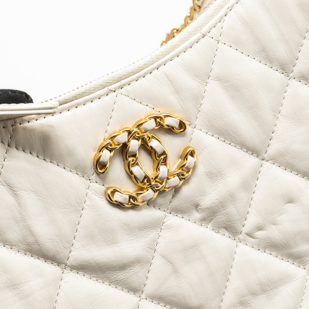 CHANEL 23K HOBO SHOULDER BAG CALFSKIN WHITE GHW (MICROCHIP)