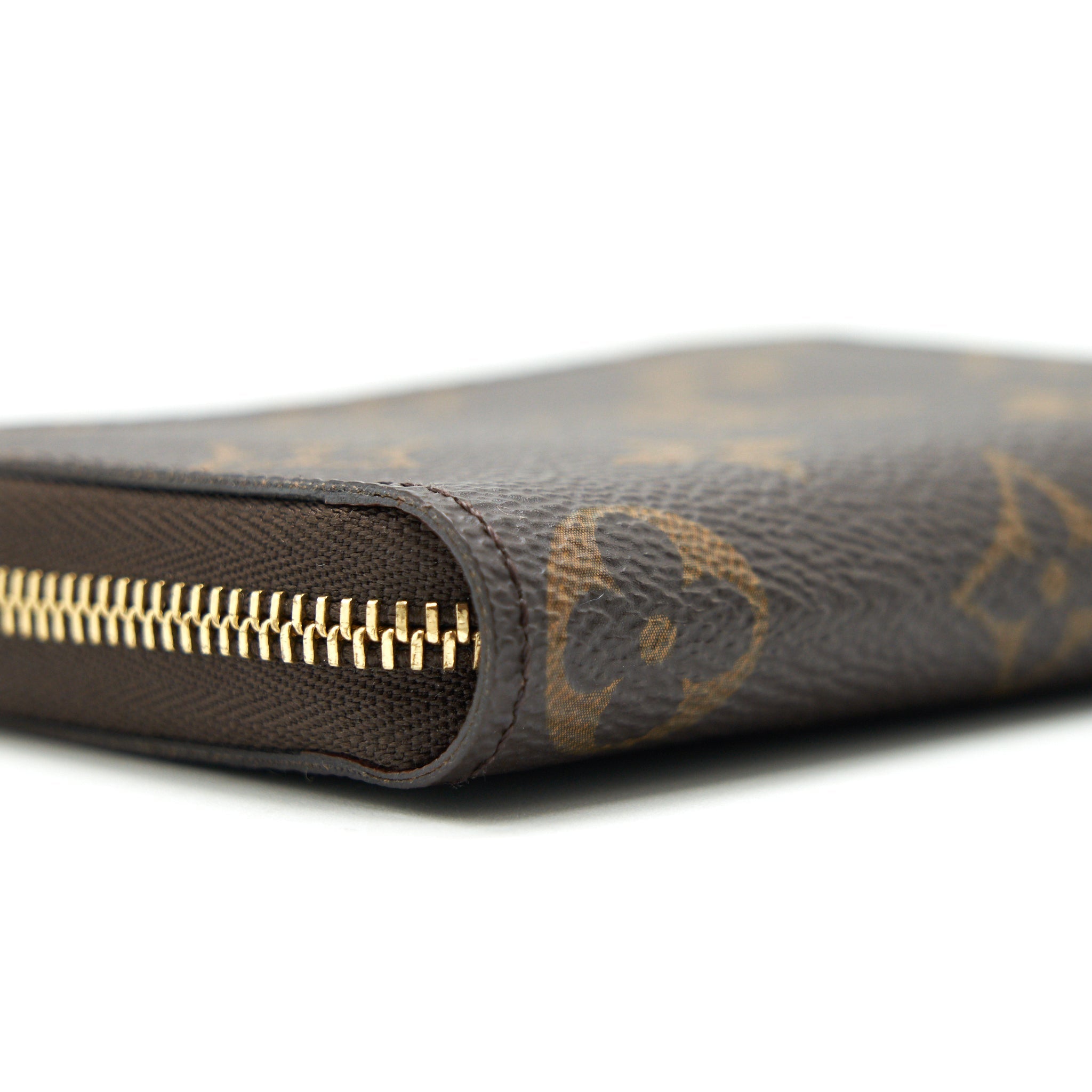 LOUIS VUITTON ZIPPY COIN PURSE MONOGRAM CANVAS