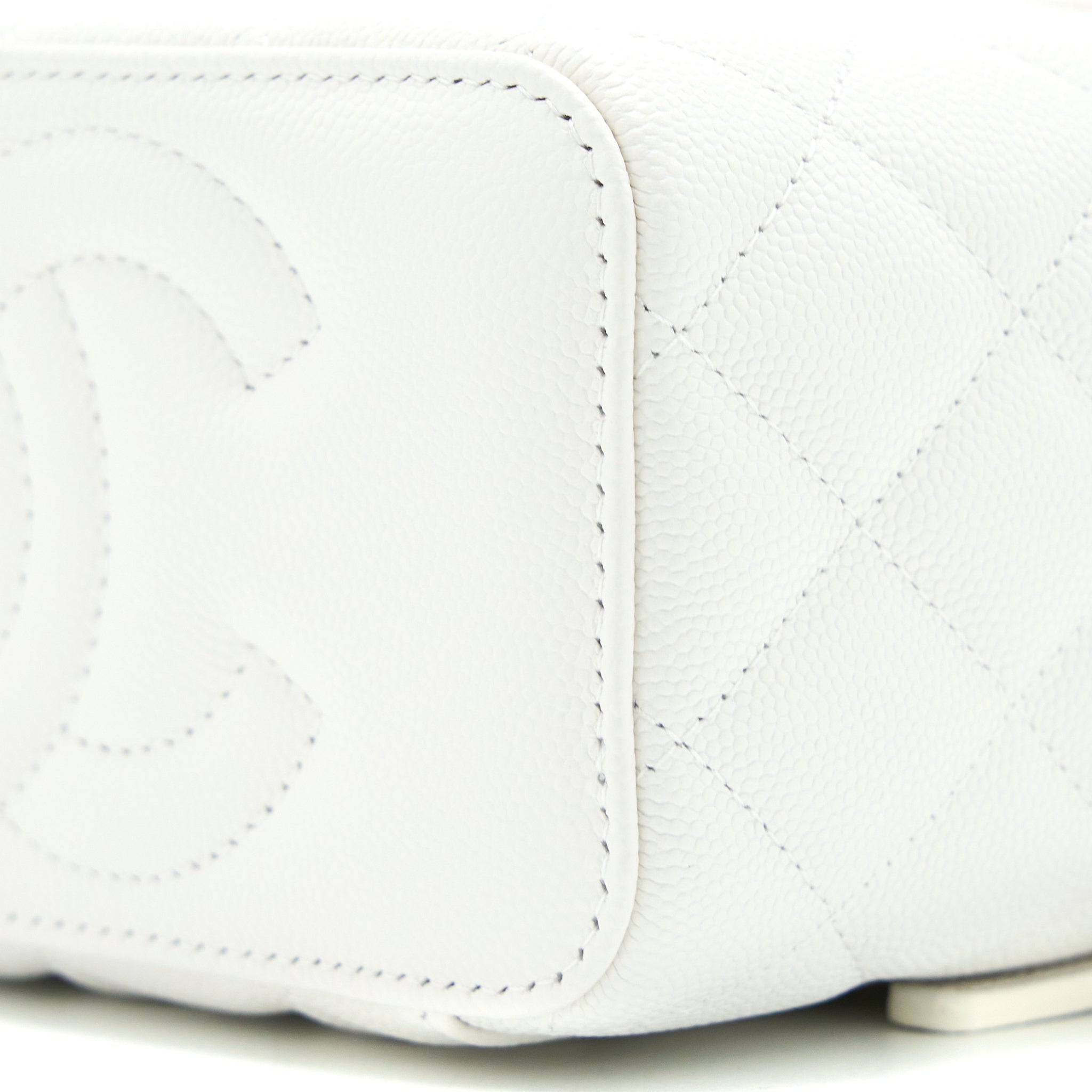 CHANEL LONG VANITY WITH CHAIN CAVIAR WHITE LGHW (MICROCHIP)