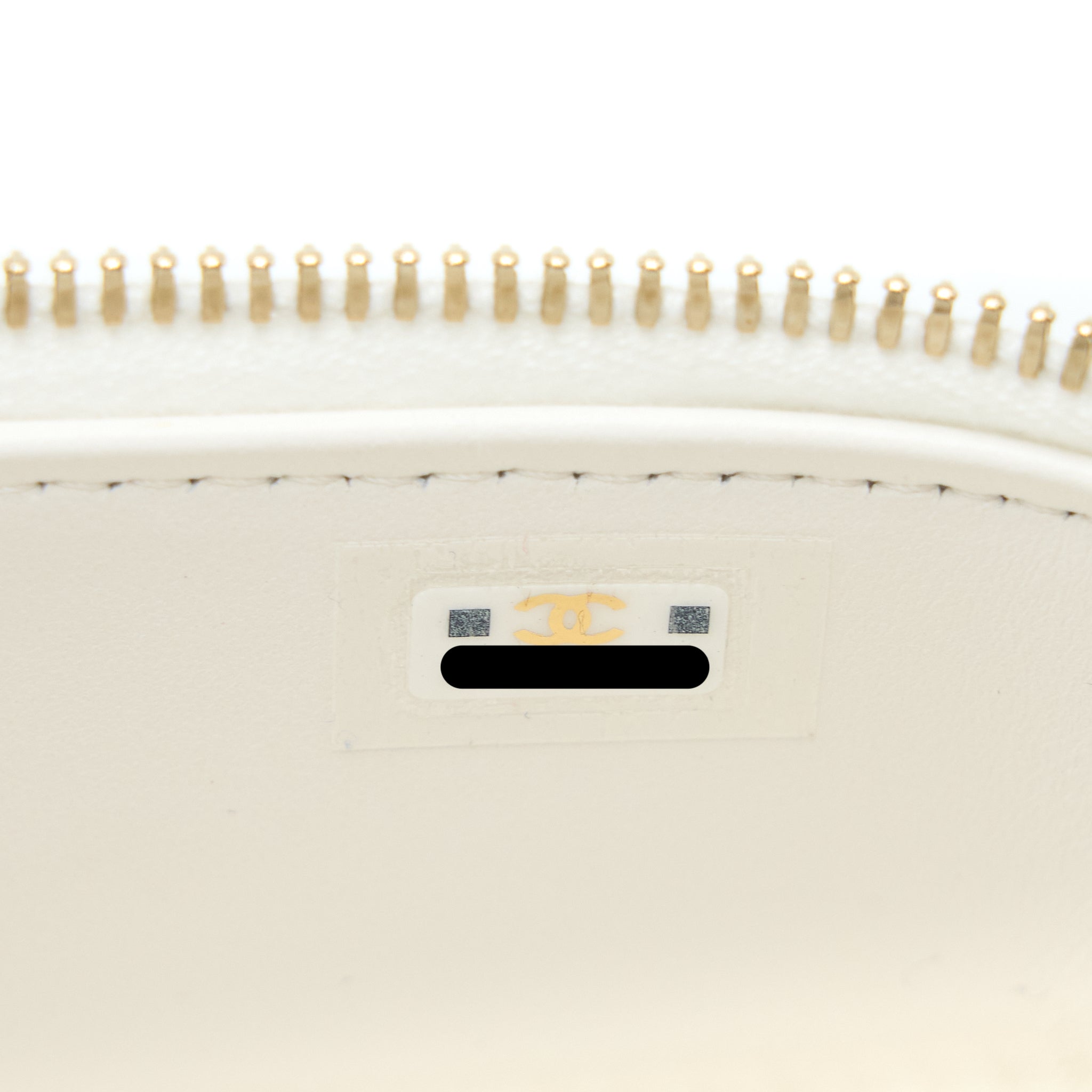 CHANEL LONG VANITY WITH CHAIN CAVIAR WHITE LGHW (MICROCHIP)