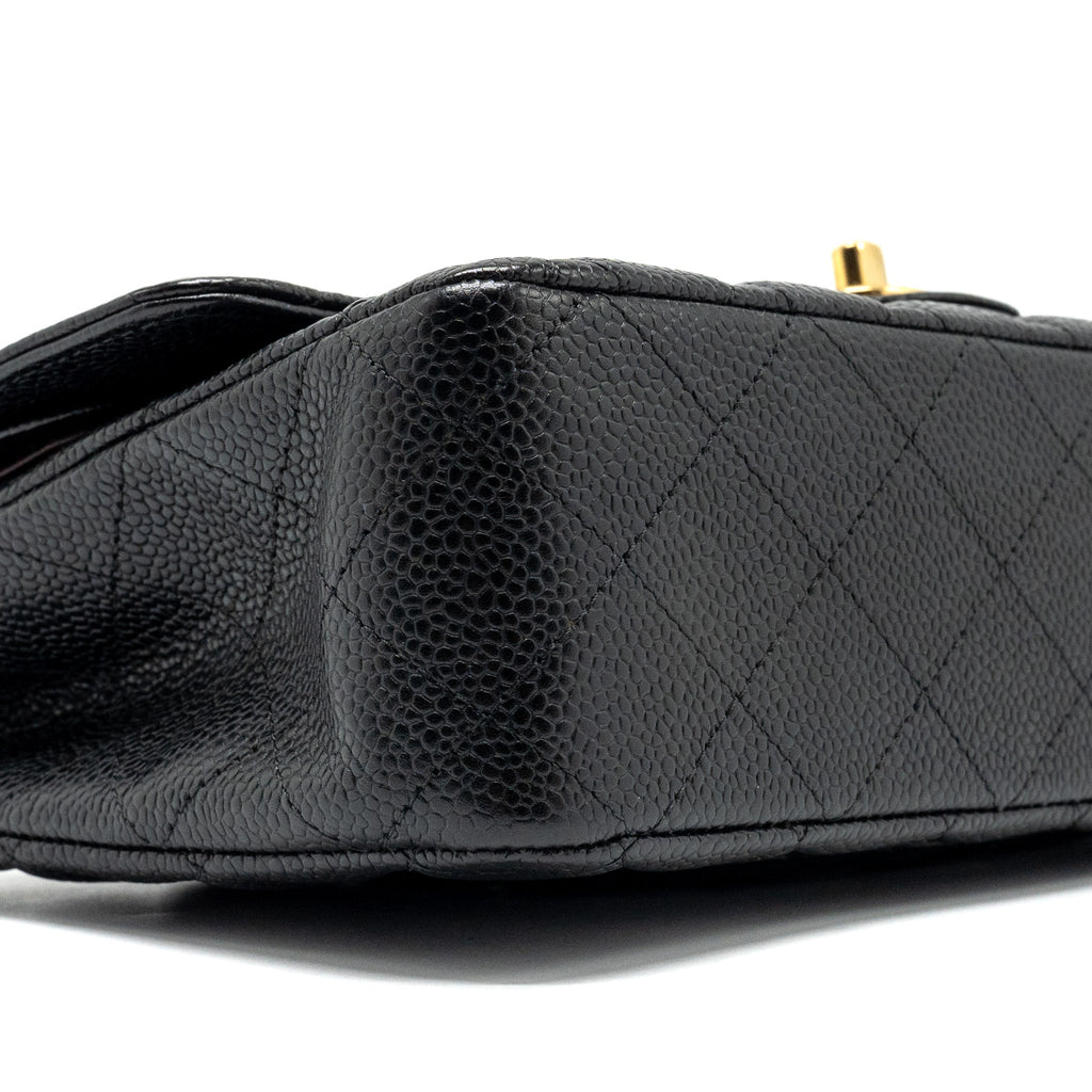 CHANEL MEDIUM CLASSIC DOUBLE FLAP BAG CAVIAR BLACK GHW