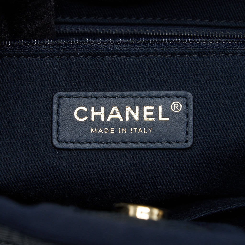 CHANEL SMALL DEAUVILLE TOTE BAG DENIM BLUE SHW