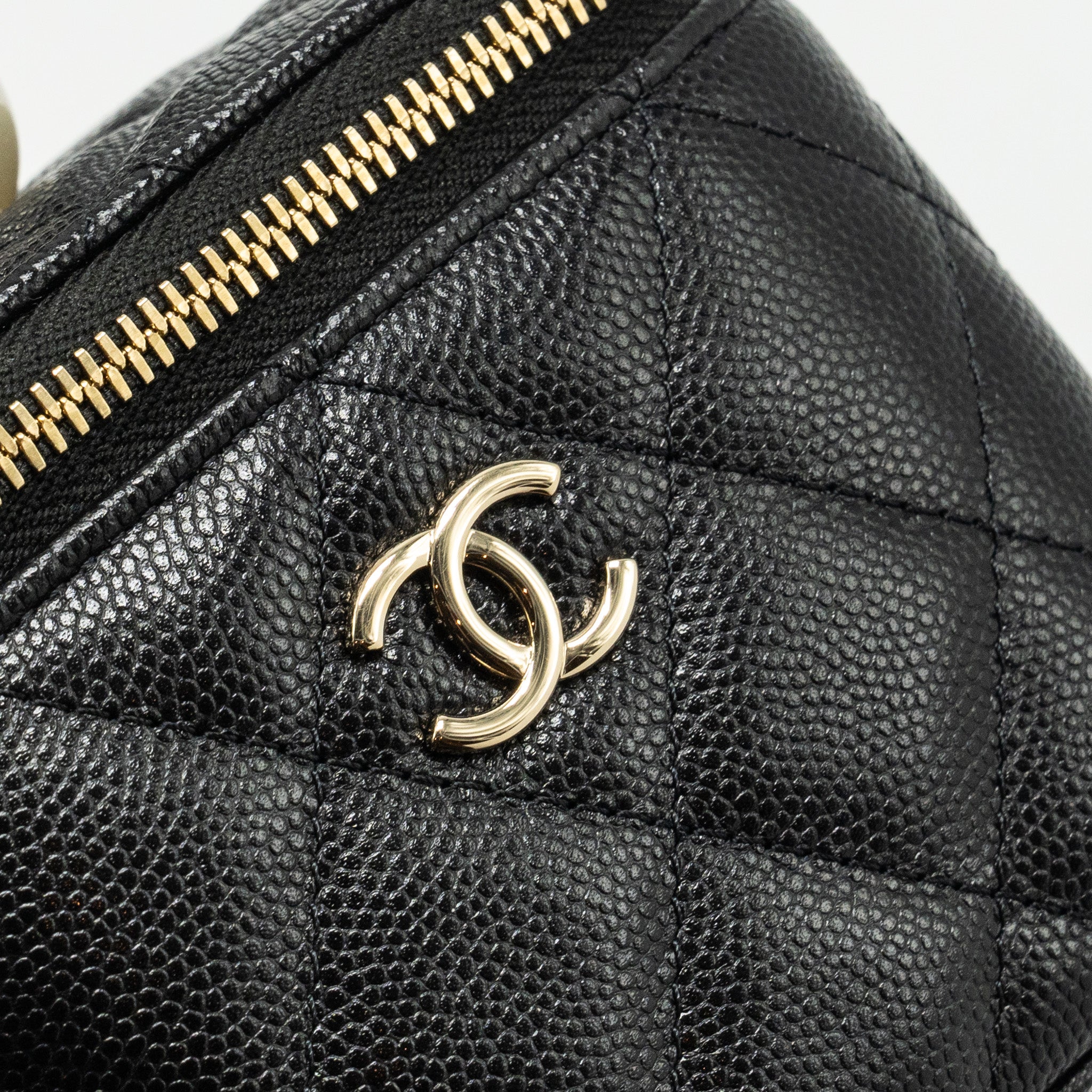 CHANEL SMALL VANITY CLUTCH WITH CHAIN CC PEARL CAVIAR BLACK LGHW